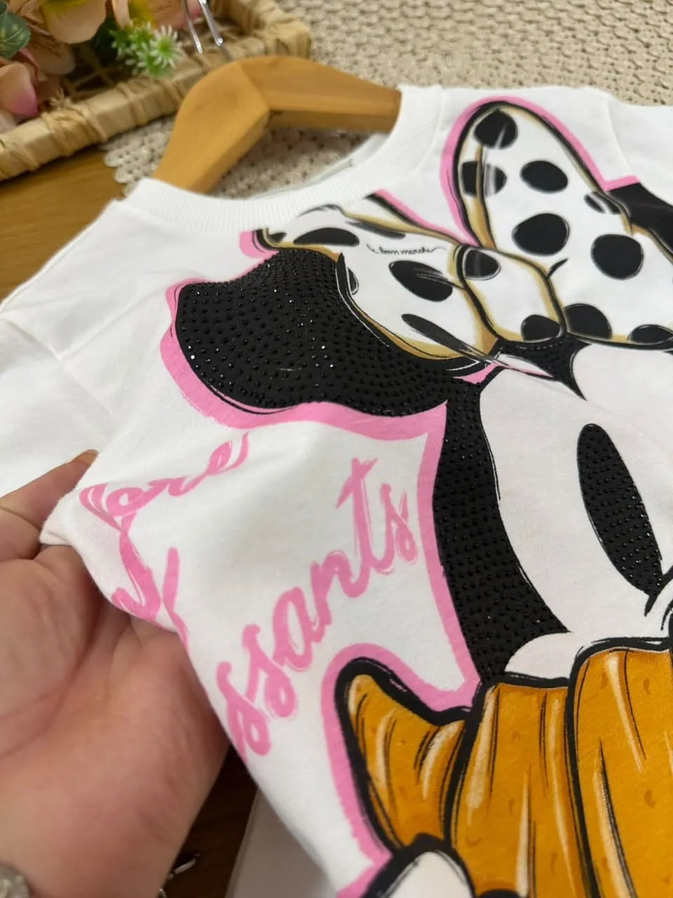 Blusa Infantil Menina Animê Off White Minnie Croissant Disney