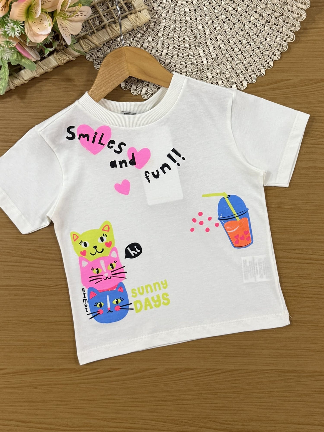Conjunto Infantil Bimbi Verão com Shorts Rosa e Blusa Branca Gatinho Smiles