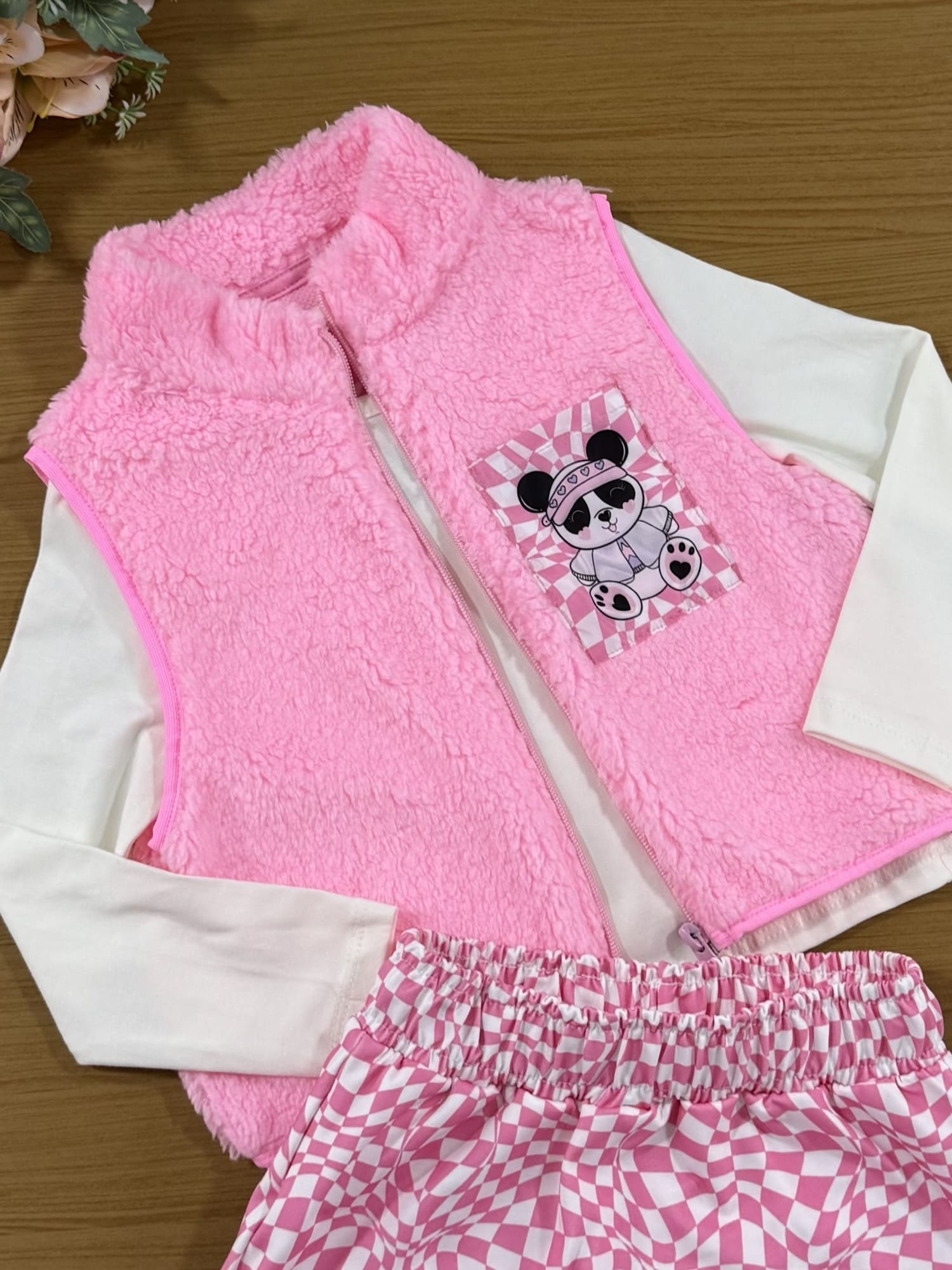 Conjunto Infantil Cinti Inverno Shorts Saia, Blusa e Colete Rosa Panda