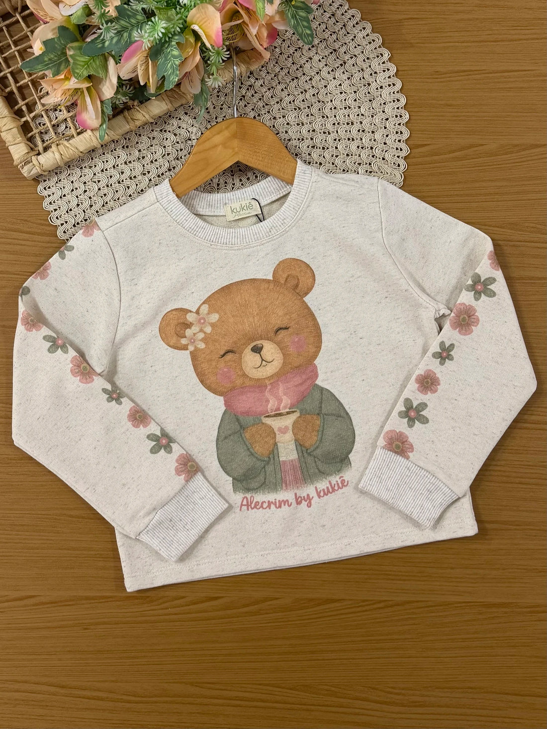 Conjunto Infantil Kukiê Inverno com Shorts Saia Verde e Moletom sem Flanela Ursinha Flozinha