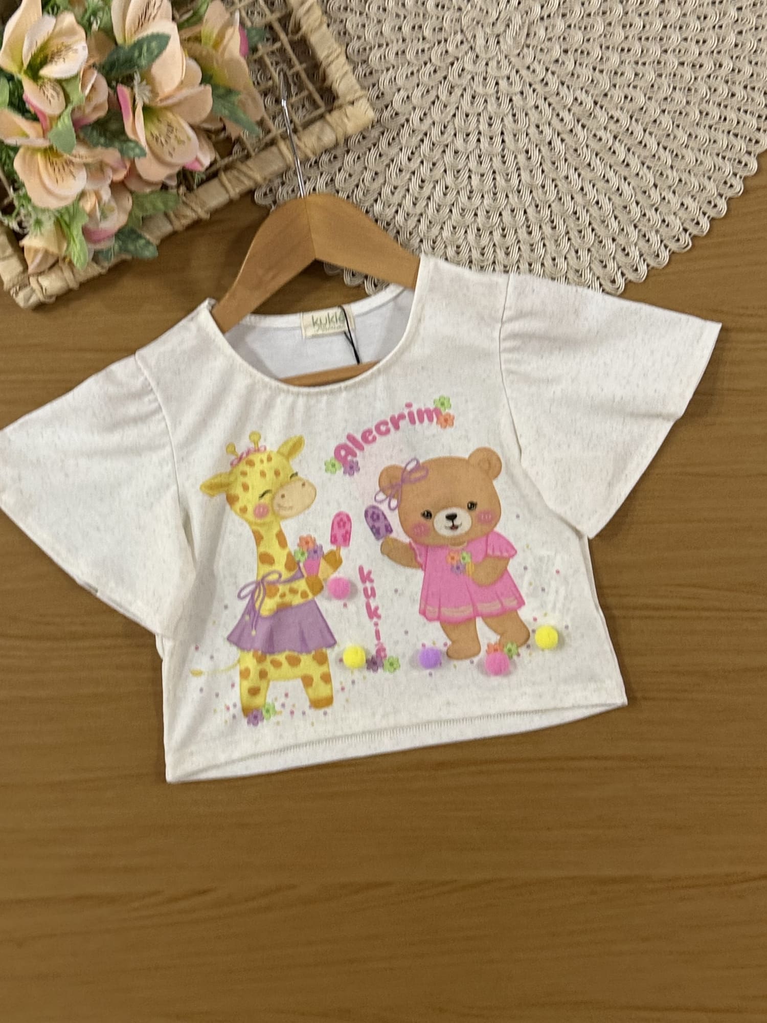 Conjunto Infantil Kukiê Verão com Shorts Roxo e Blusa Off White Ursinha e Girafa