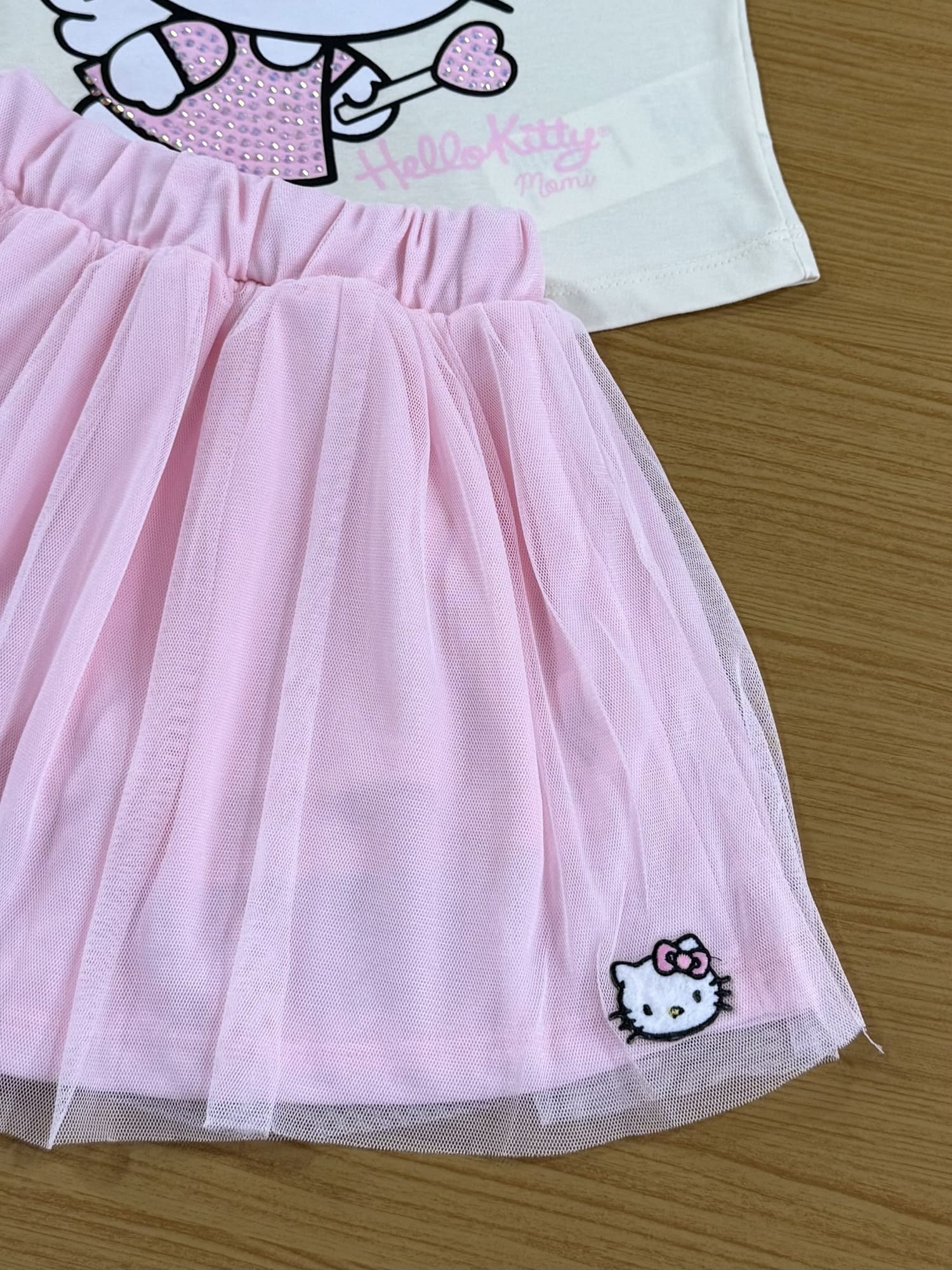 Conjunto Infantil Momi Saia Rosa Tule e Blusa Manga Curta Hello Kitty