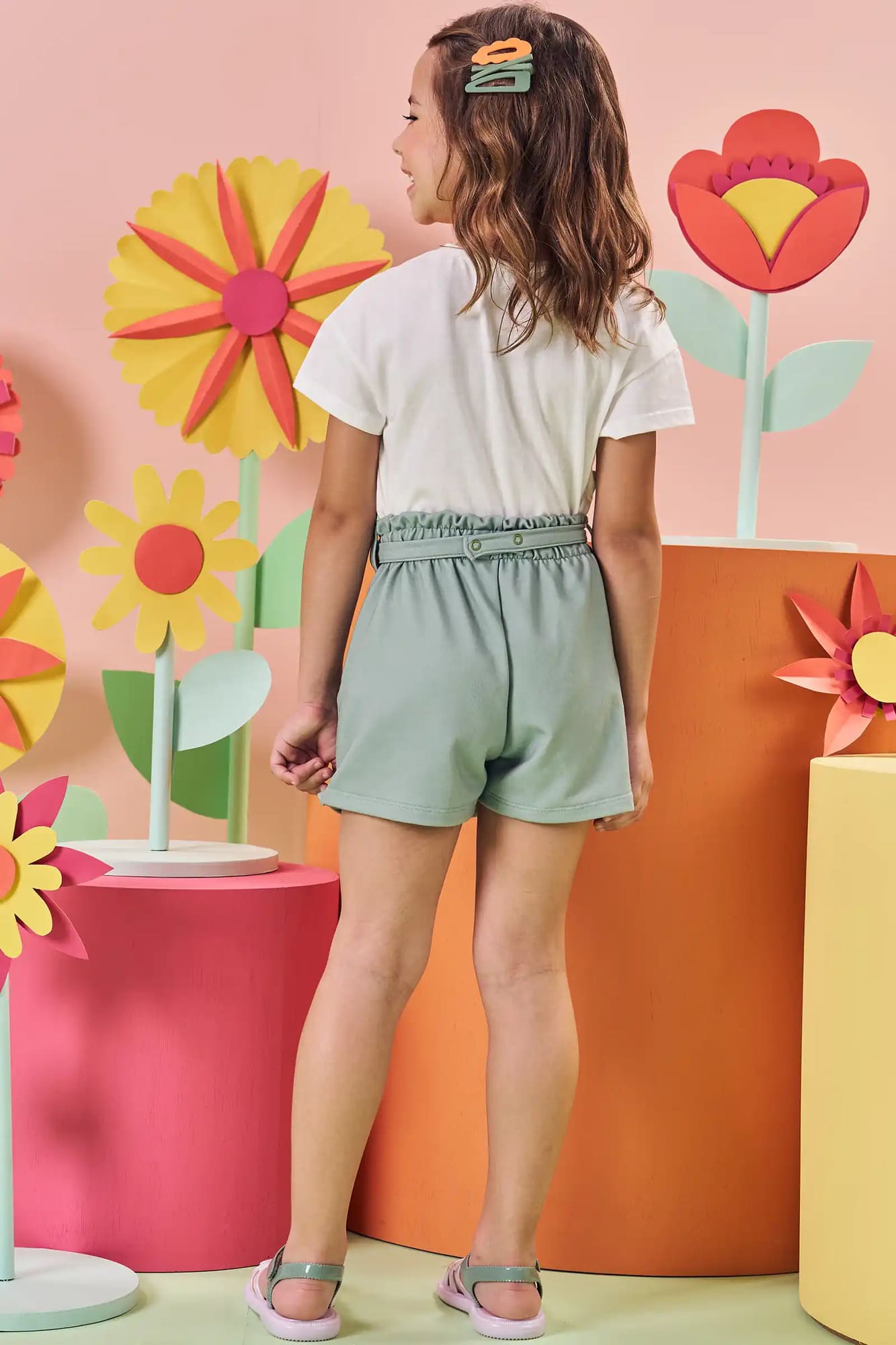 Conjunto Infantil Kukiê Verão com Short Saia com bolsinha e Blusa Branca Laranjinha