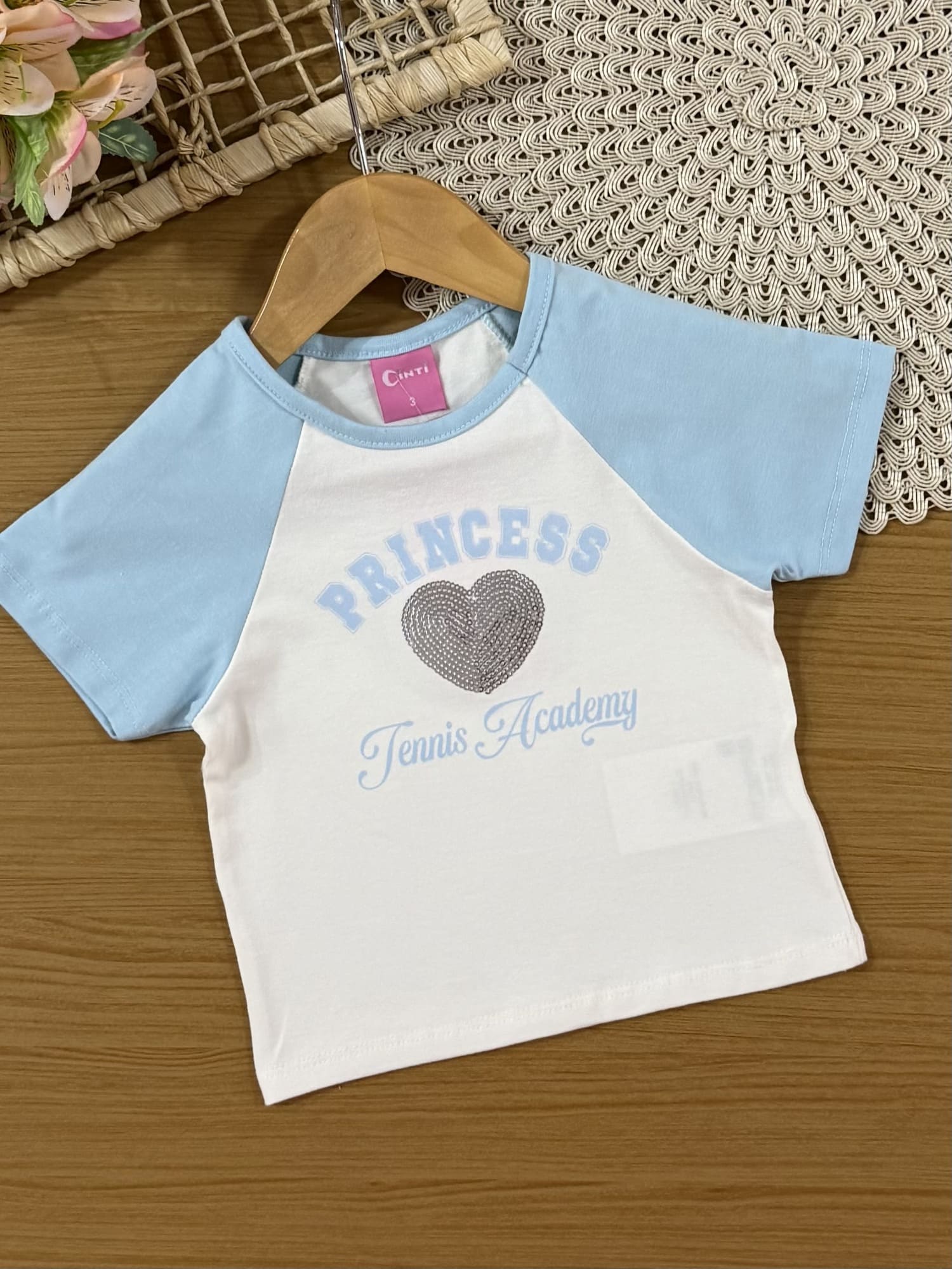 Conjunto Infantil Cinti Verão com Shorts Saia Azul e Blusa Branca Princess