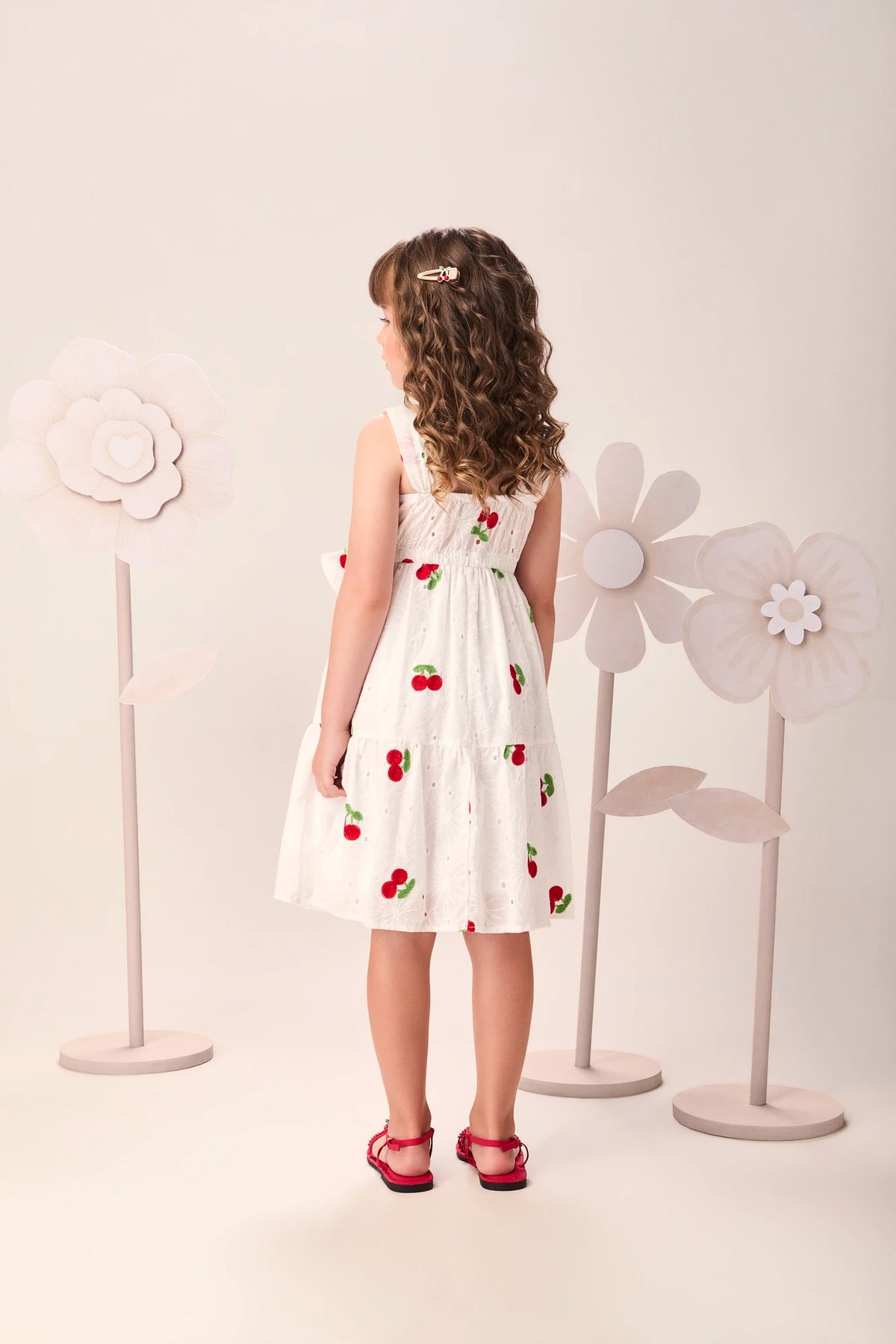 Vestido Infantil Momi Branco Laise Bordado Cereja