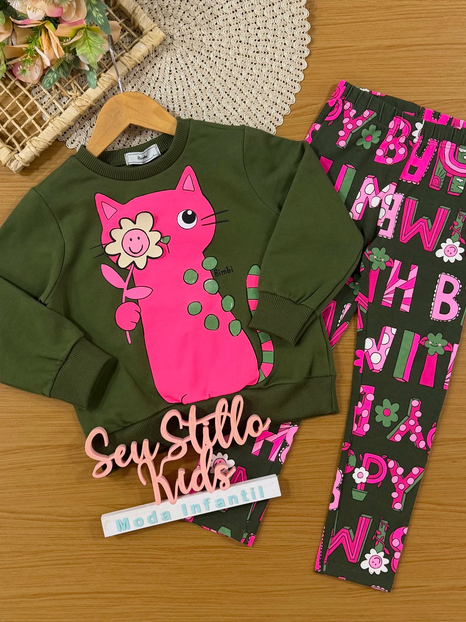 Conjunto Infantil Bimbi Inverno com Calça Legging e Moletom Flanelado Verde Escuro Gainha Florzinha