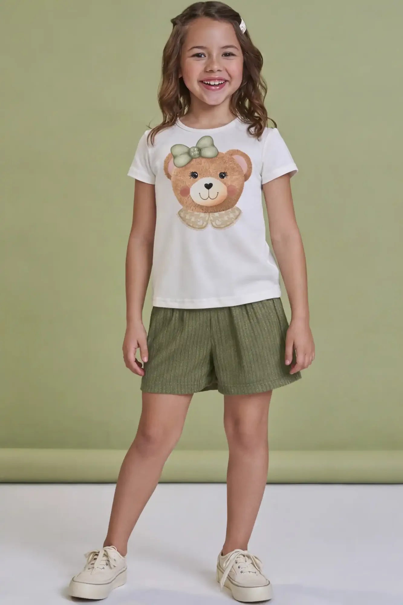 Conjunto Infantil Kukiê com Shorts Verde e Blusa Manga Curta Ursinha