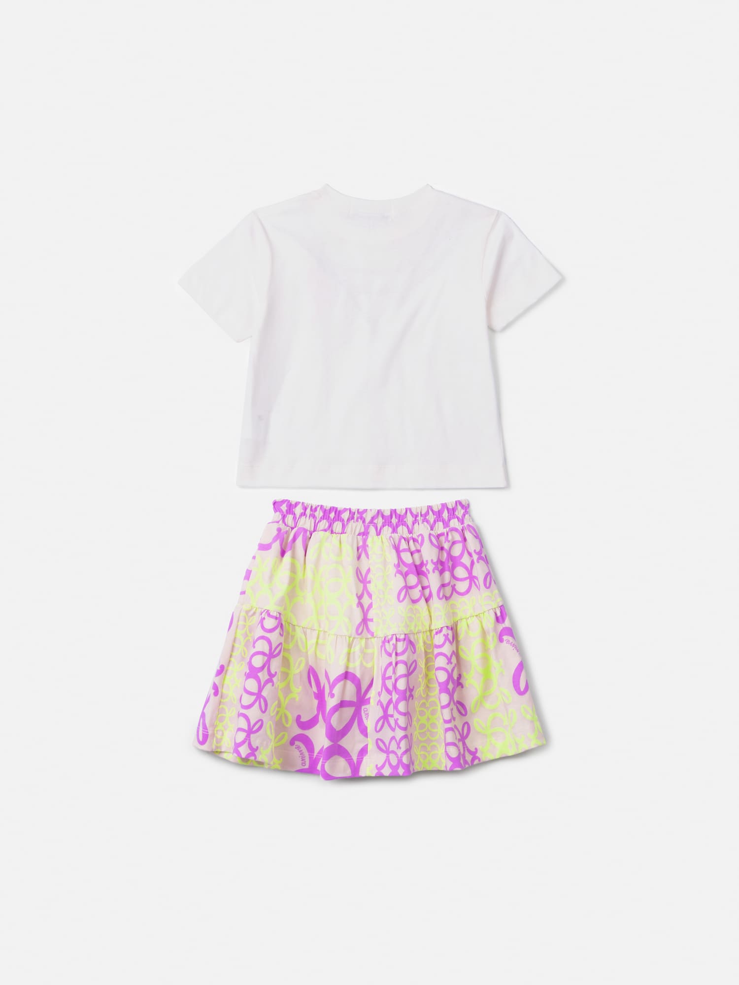 Conjunto Infantil Animê Verão com Saia Bege e Blusa Branca Acessórios com Laço