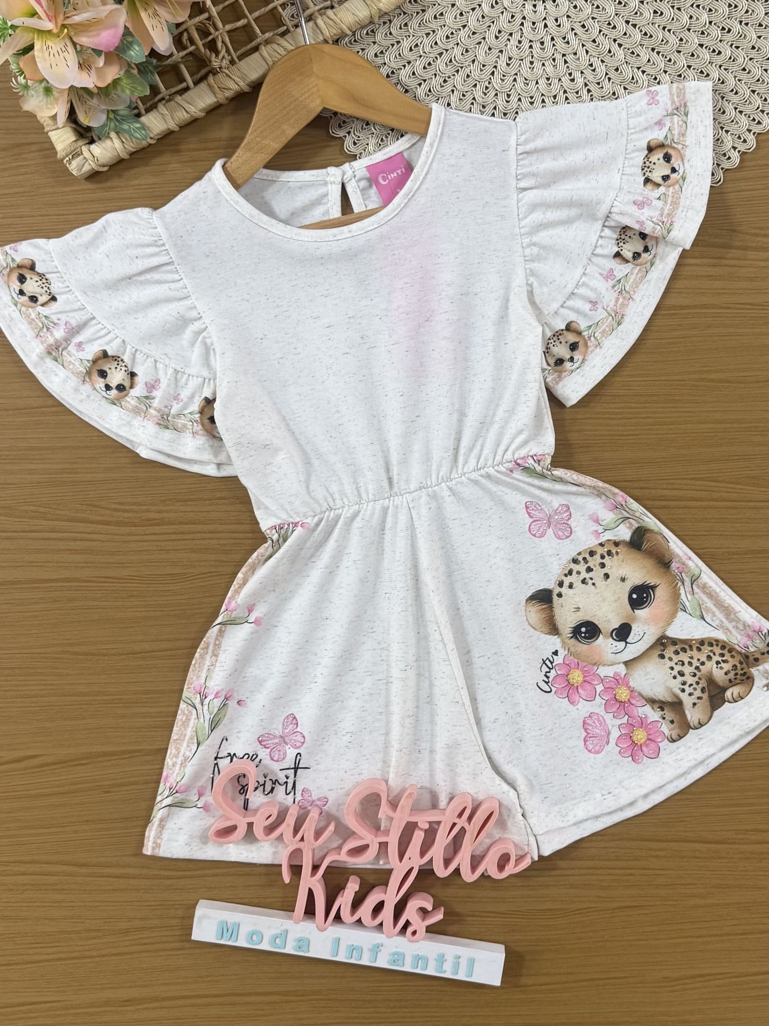 Macaquinho Infantil Cinti Verão Off White Oncinha Floral