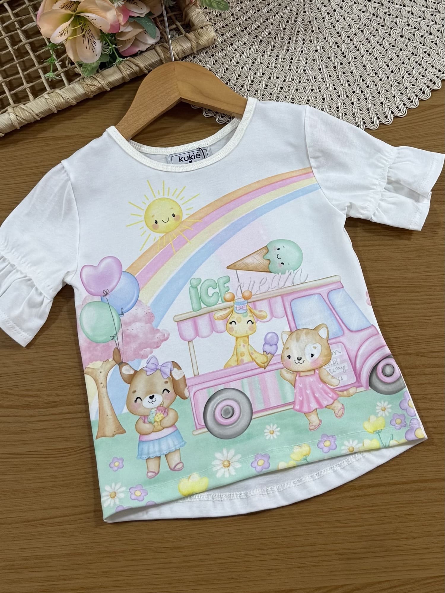 Conjunto Infantil Kukiê com Shorts Ciclista Amarelo e Blusa Manga Curta Sorvete