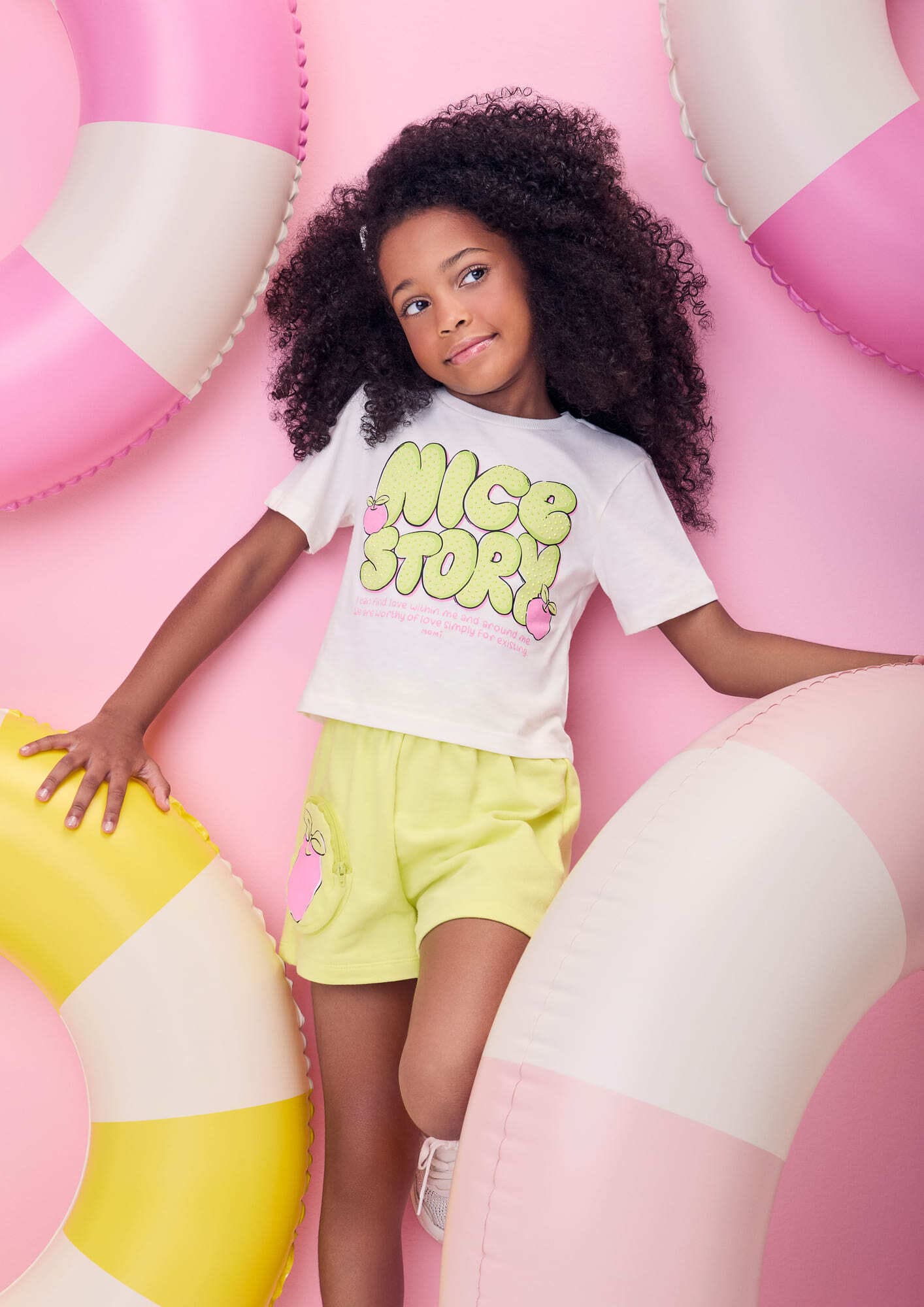 Conjunto Infantil Momi Verão com Shorts Amarelo com Bolsinha e Blusa Branca Nice Story