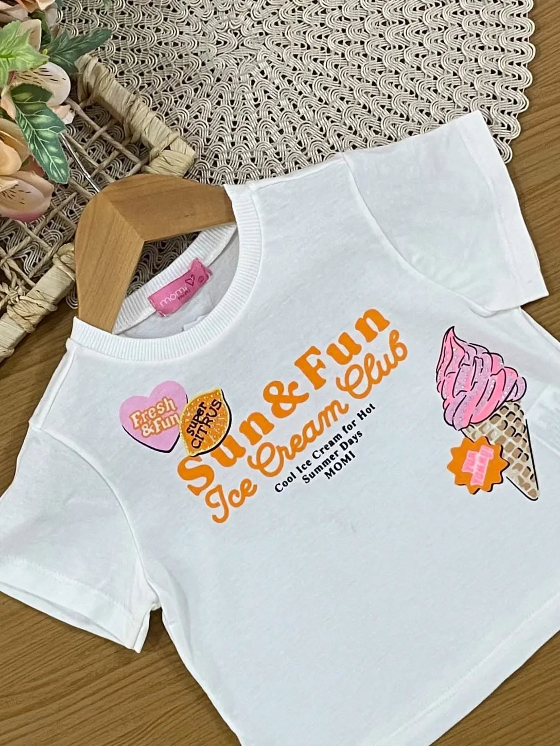 Conjunto Infantil Menina Momi Shorts Laranja e Blusa Sun & Fun Strass
