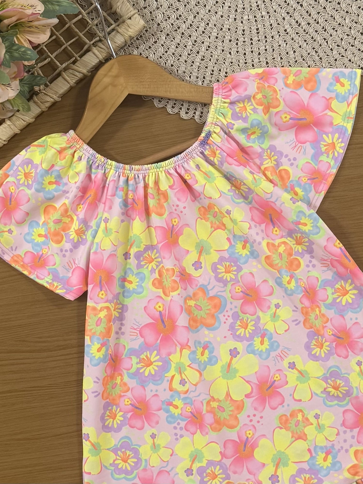 Vestido Infantil Kukiê Verão Rosa Flores Coloridas