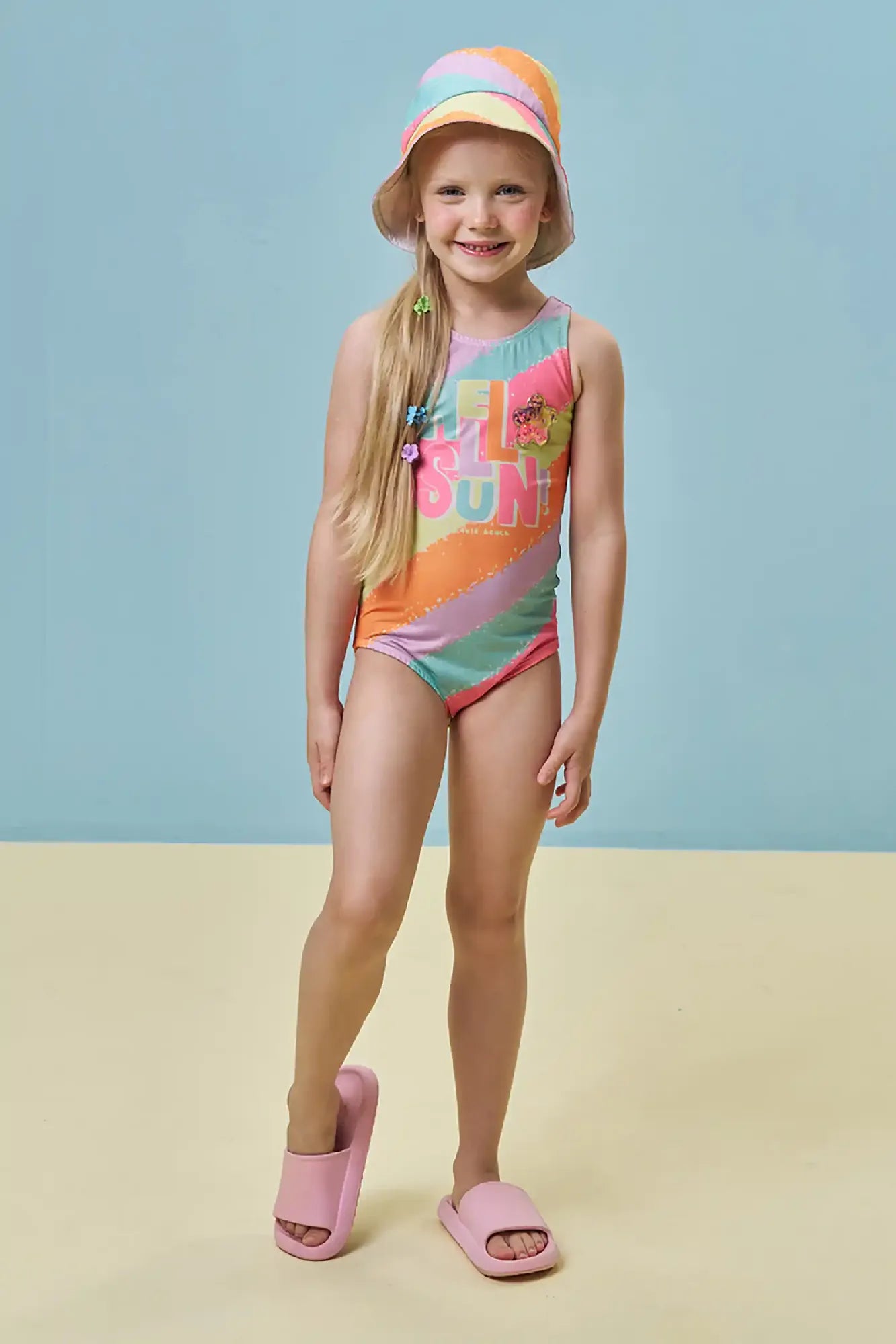 Maiô Infantil Menina Kukiê Colorido Hello Sun com Bucket