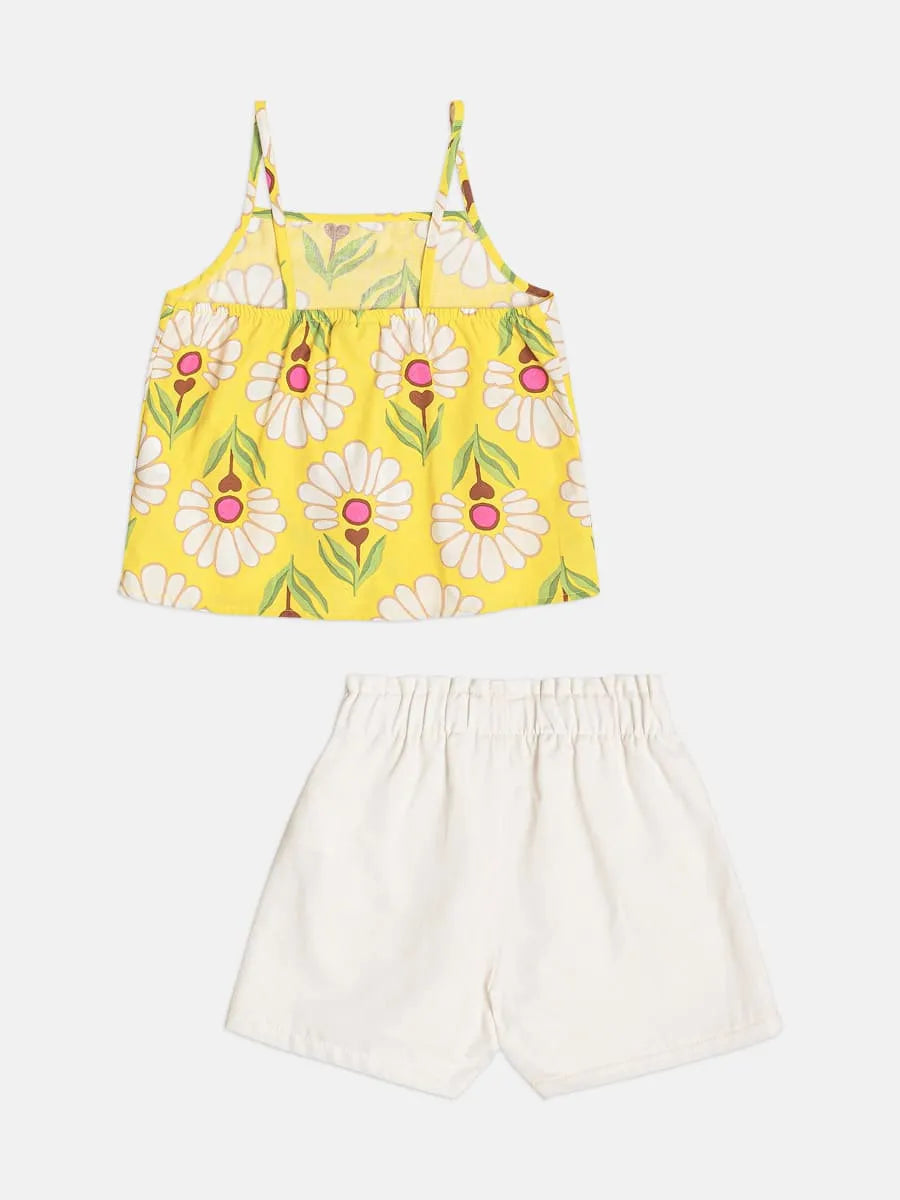 Conjunto Infantil Menina Bimbi com Shorts Branco e Blusa Amarela Florzinhas