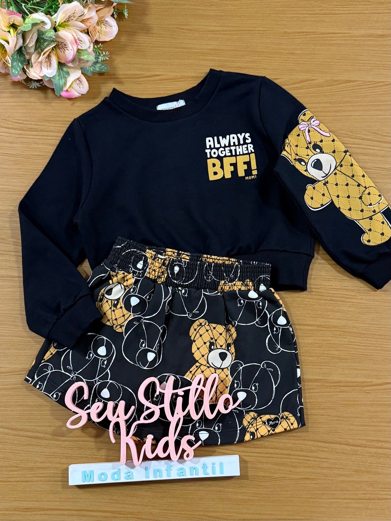 Conjunto Infantil Momi Inverno Shorts Saia e Blusa Preta Ursinha