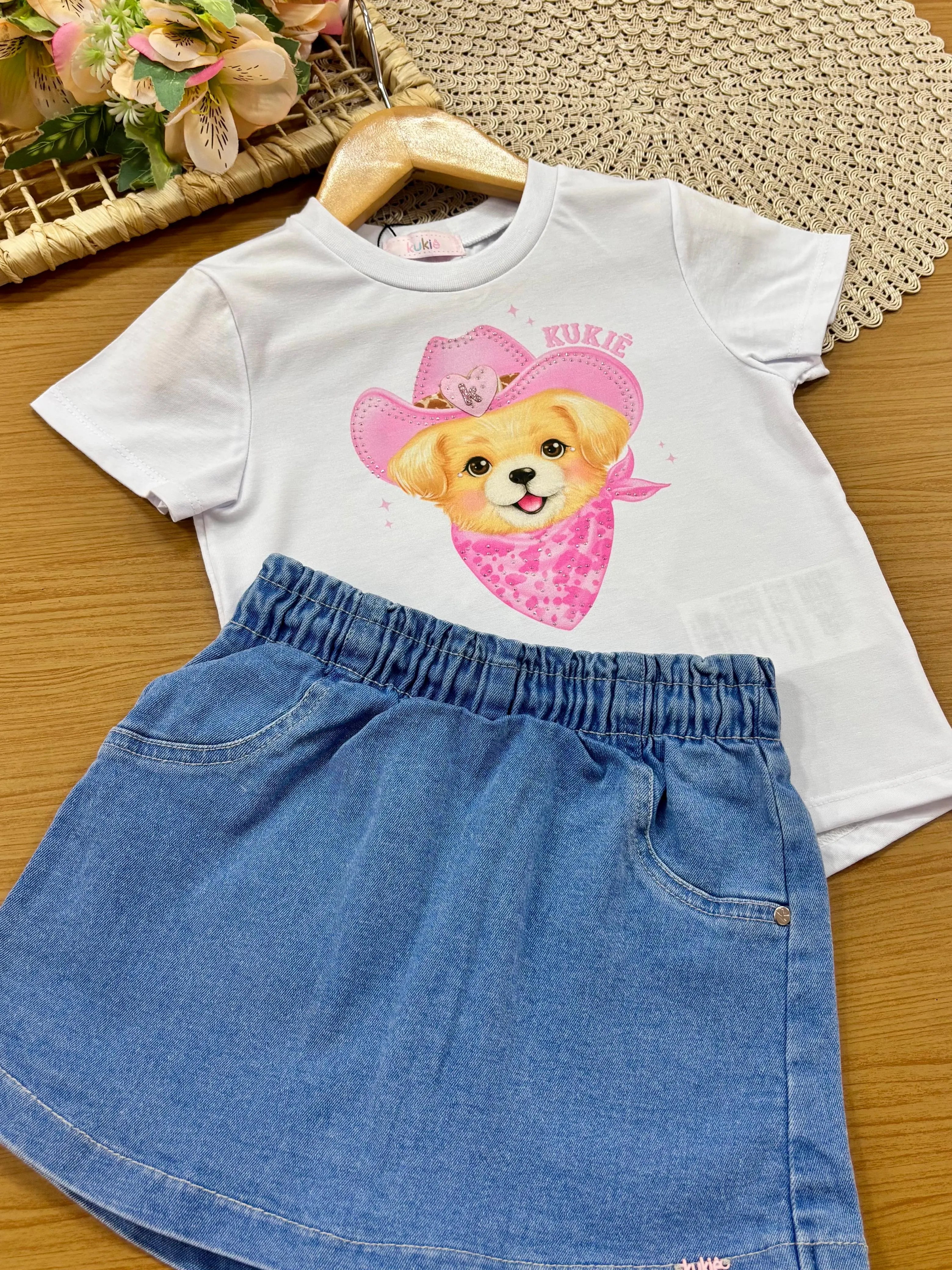 Conjunto Infantil Menina Kukiê com  Shorts Jeans e Blusa Cachorrinha Boiadeira