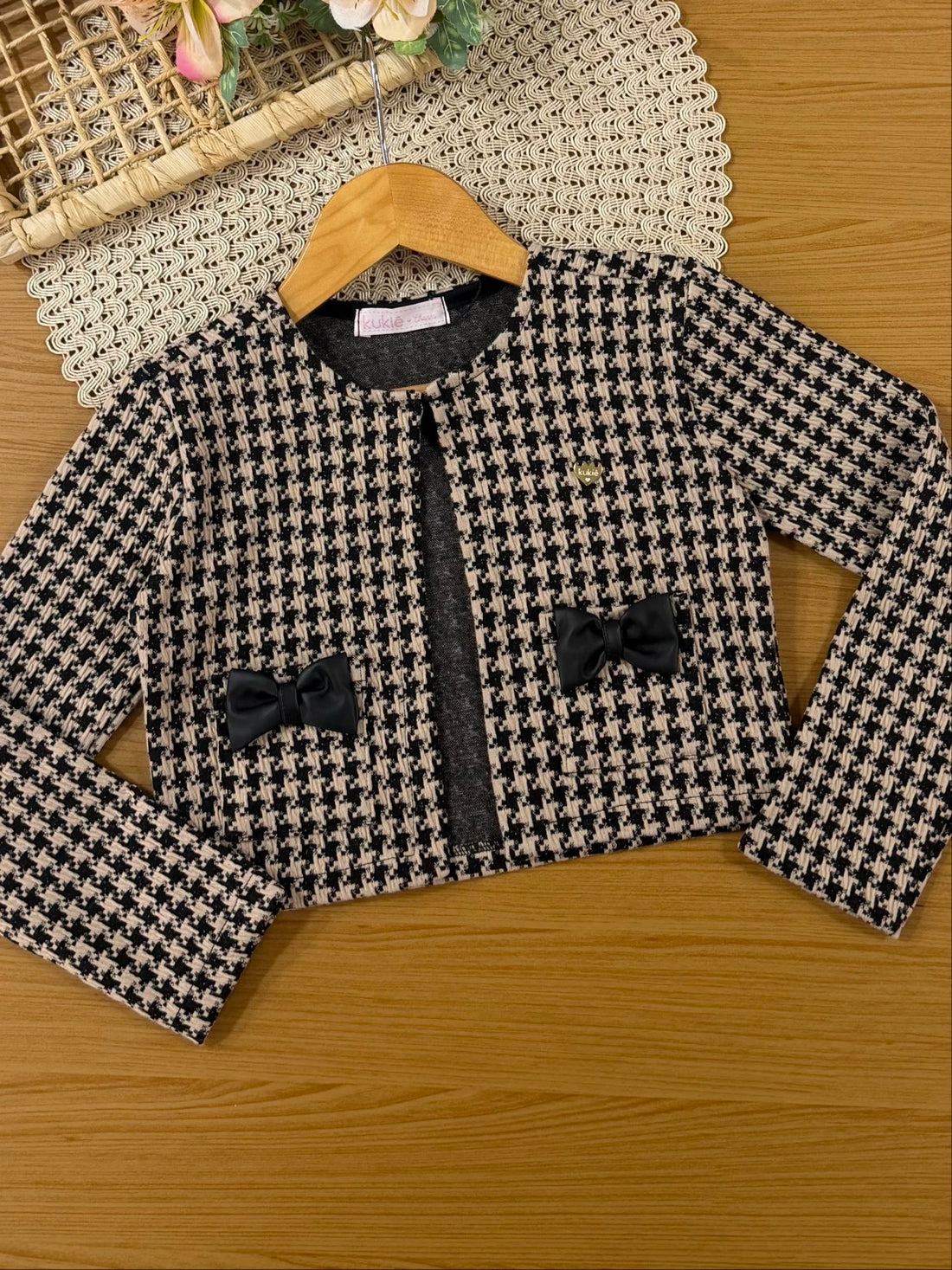 Conjunto Infantil Kukiê Inverno com Shorts Saia e Casaco Bege