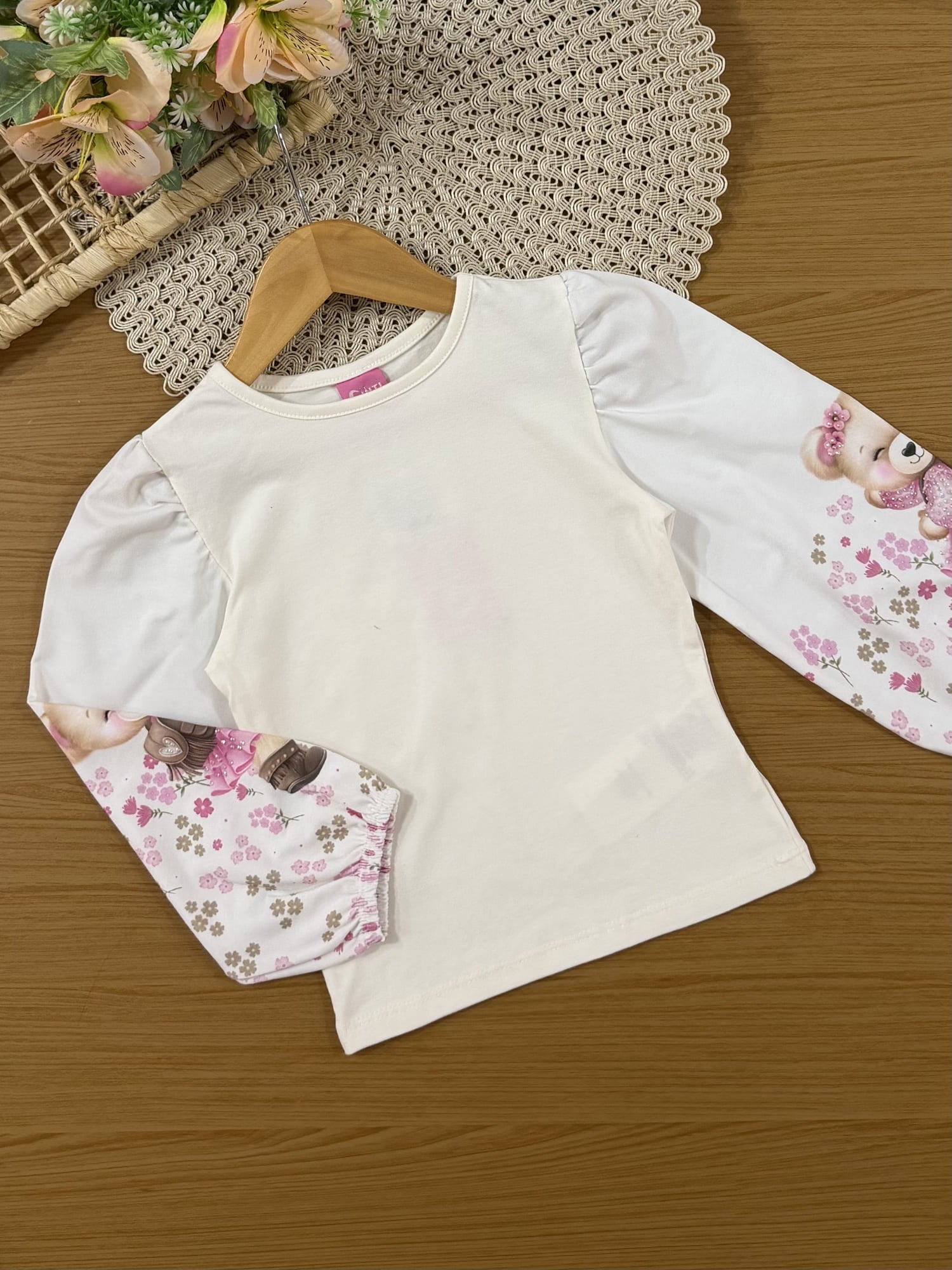 Salopete Infantil Cinti Inverno Bege com Blusa Manga Longa Ursinha