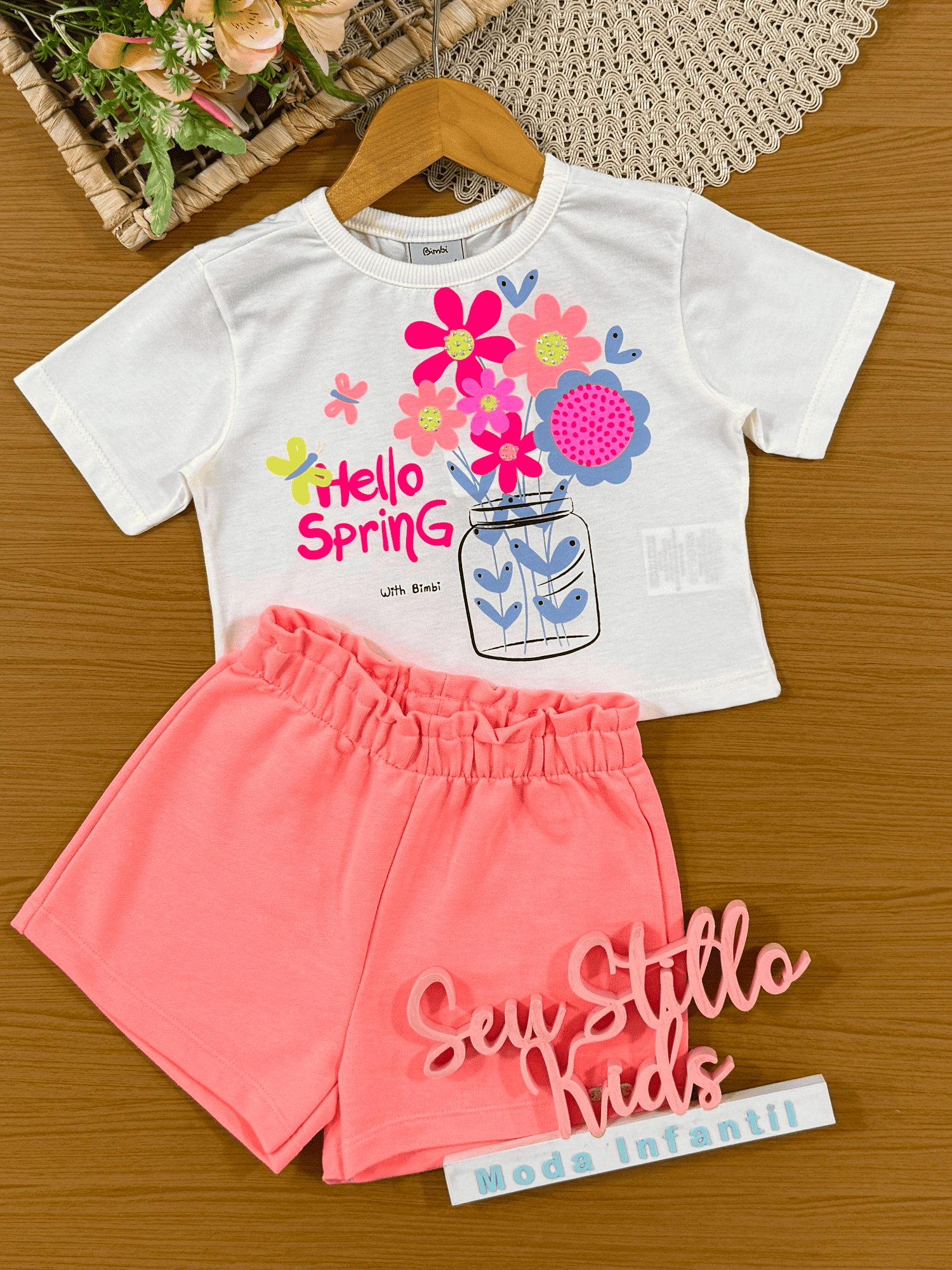 Conjunto Infantil Bimbi Verão com Short Coral e Blusa Branca Floral Primavera
