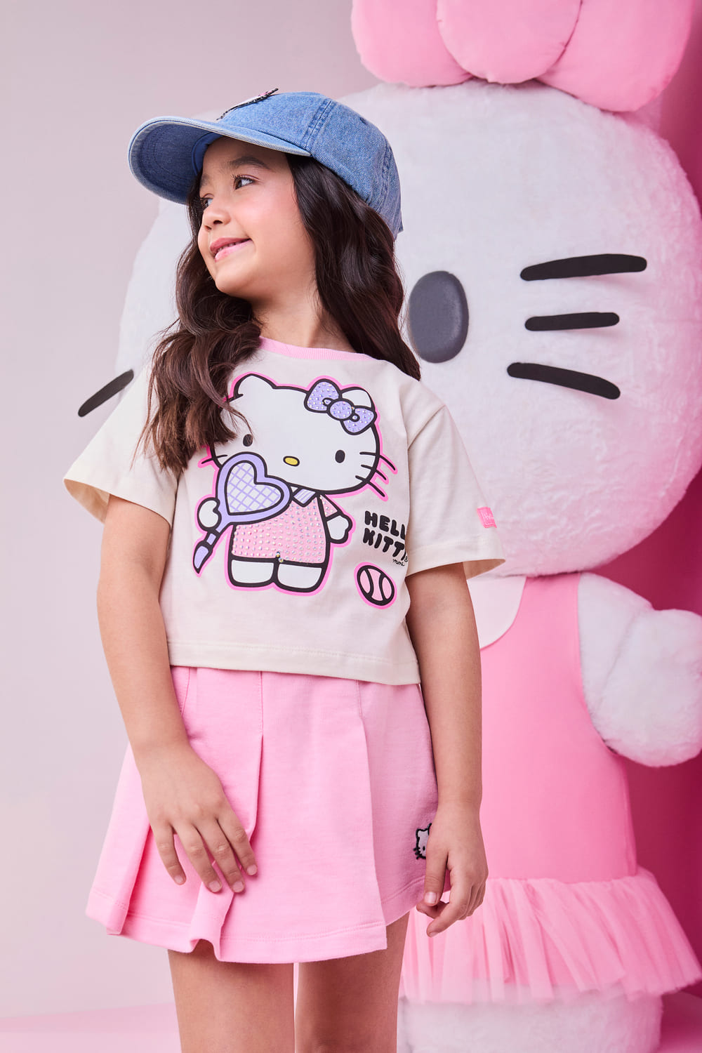 Conjunto Infantil Momi Shorts Rosa e Blusa Bege Hello Kitty