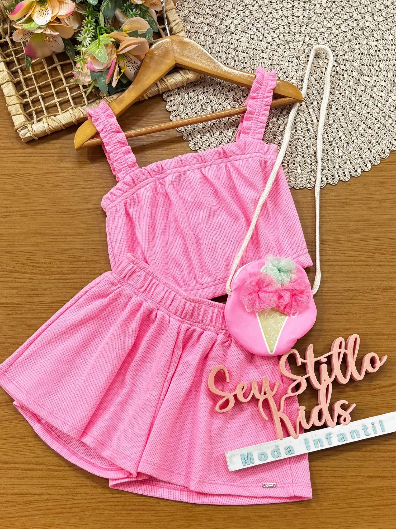Conjunto Infantil Menina Cinti com Shorts e Blusa Rosa Strass