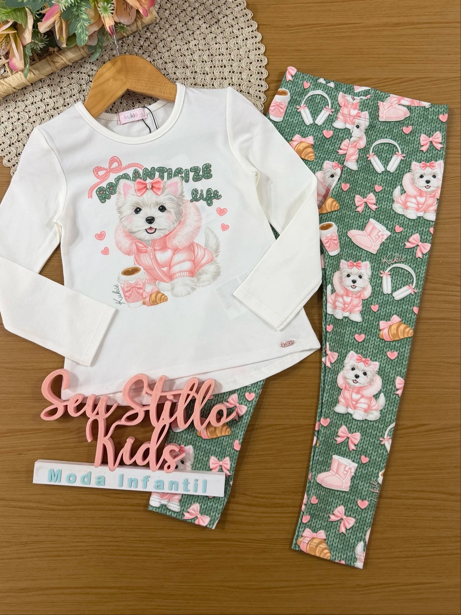 Conjunto Infantil Kukiê Inverno com Calça Legging Verde e Blusa Manga Longa Cachorrinha