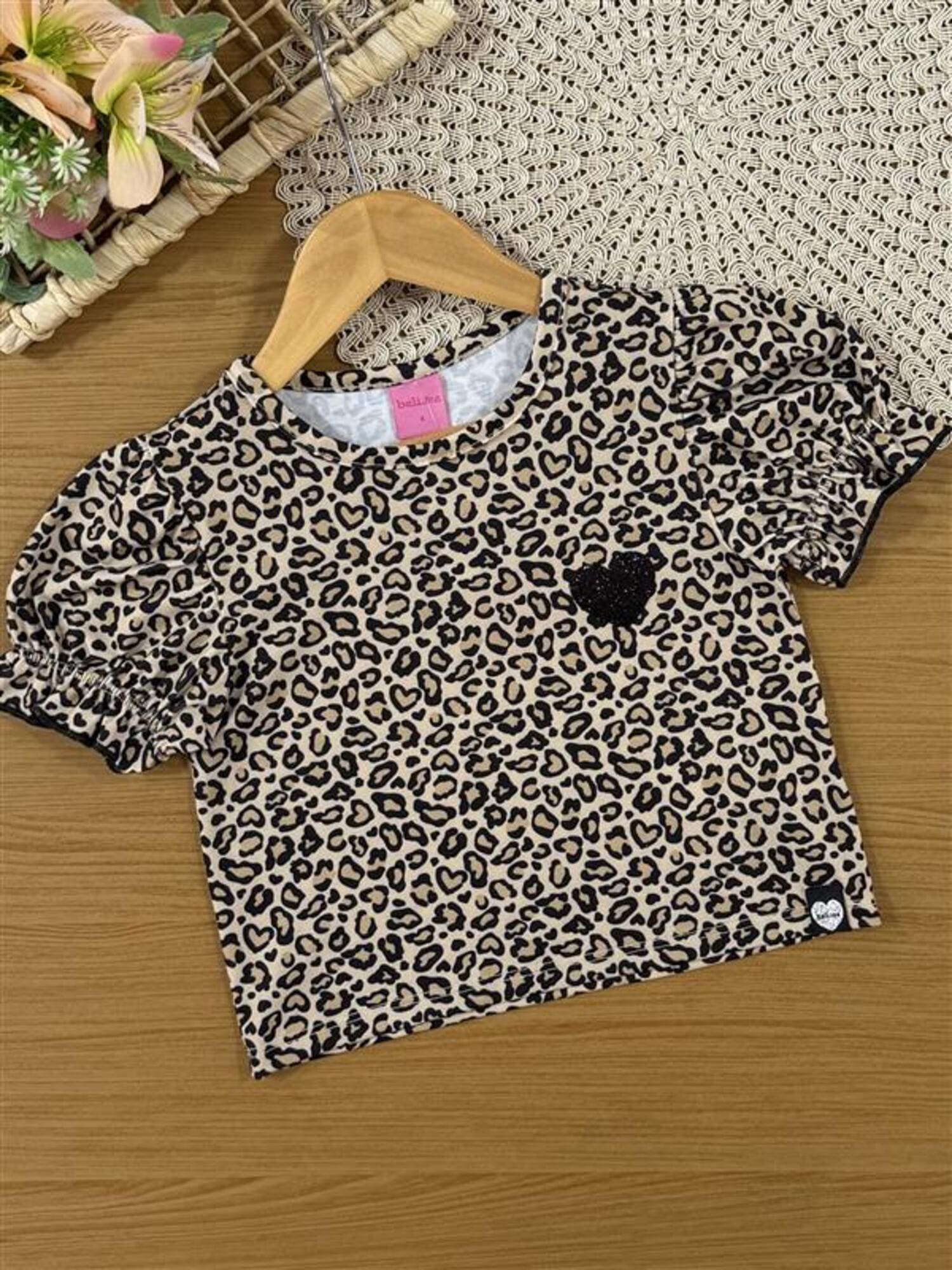 Conjunto Infantil Belime Verão com Shorts e Blusa Oncinha