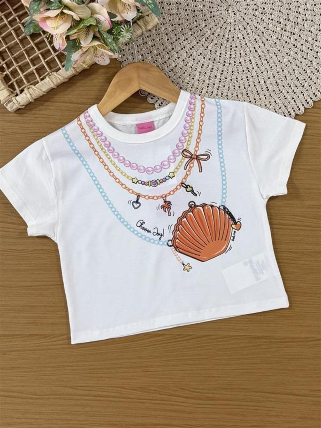 Conjunto Infantil Belime Verão com Shorts Saia Off White e Blusa Branca Acessórios 3D