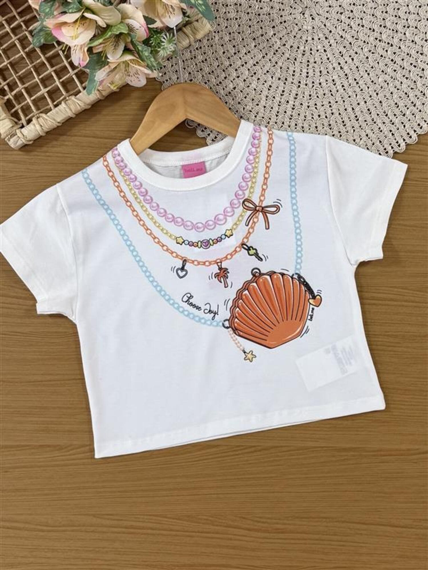 Conjunto Infantil Belime Verão com Shorts Saia Off White e Blusa Branca Acessórios 3D