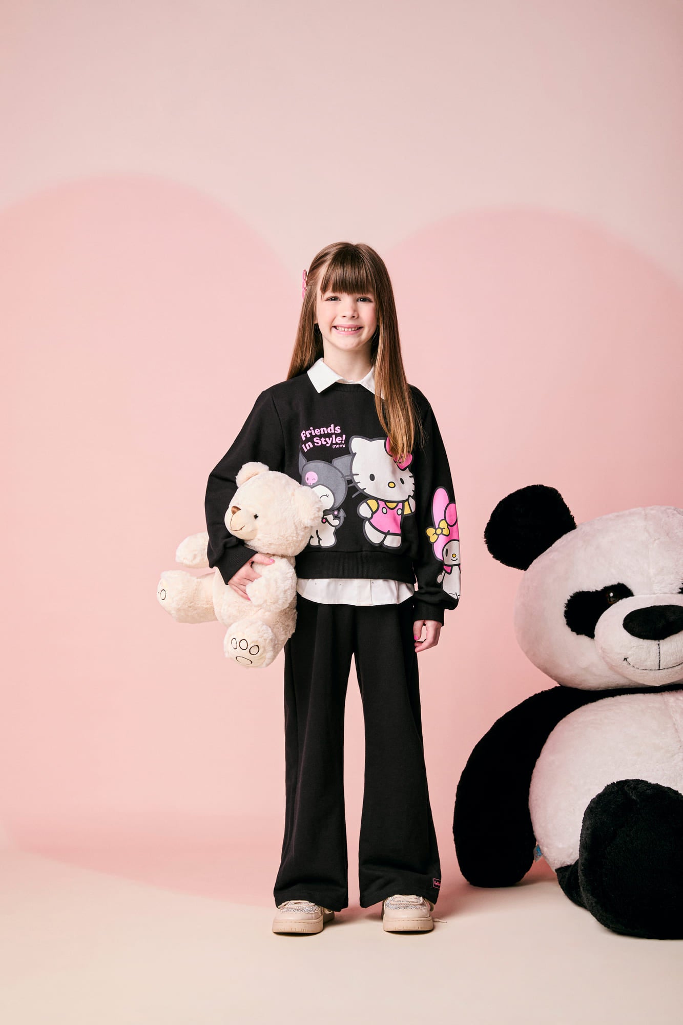 Conjunto Infantil Momi Inverno com Calça e Moletom Sem Flanela Preto Hello Kitty Friends