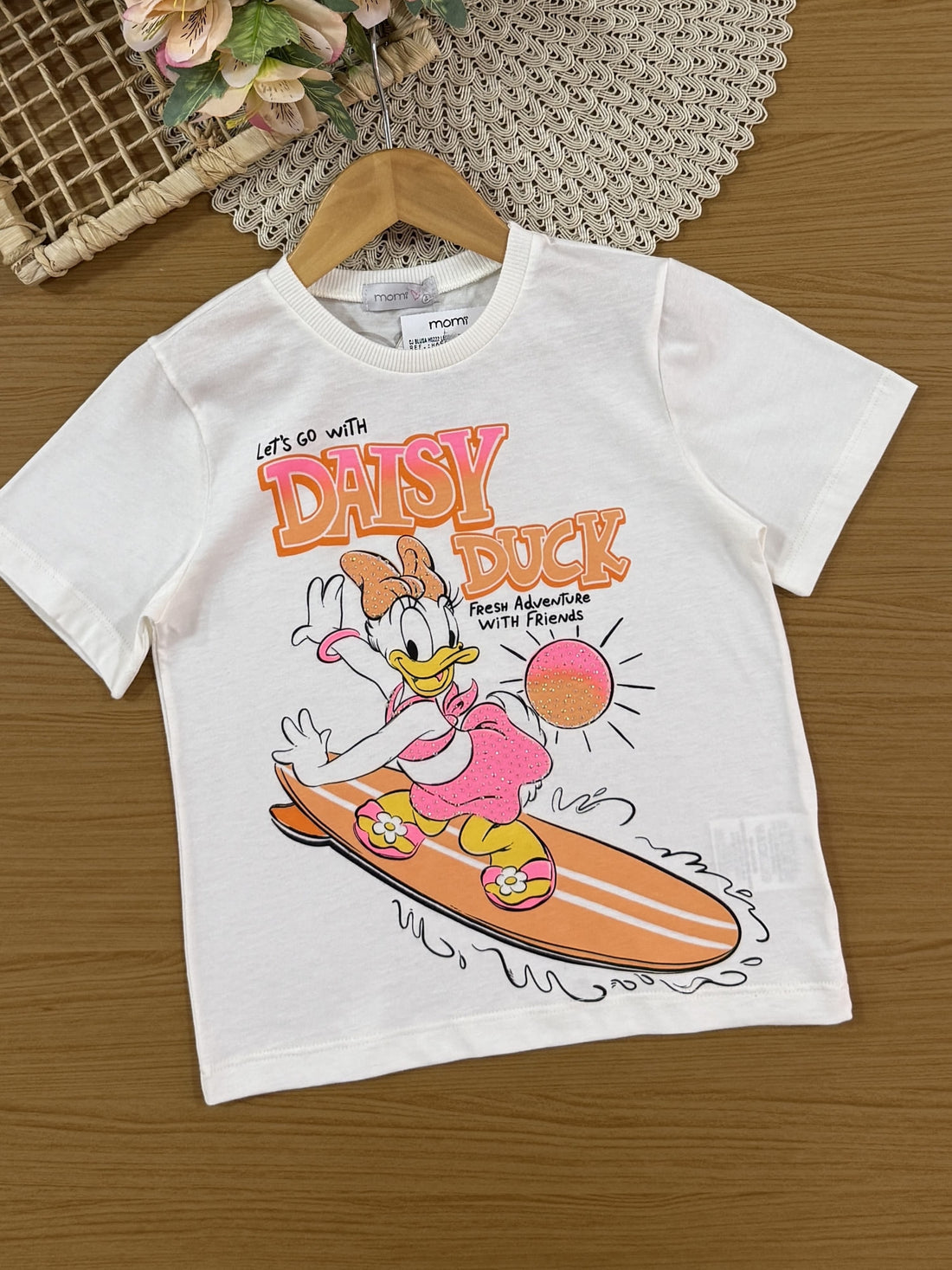Conjunto Infantil Momi Verão com Shorts Ciclista Laranja e Blusa Branca Daisy Duck Disney