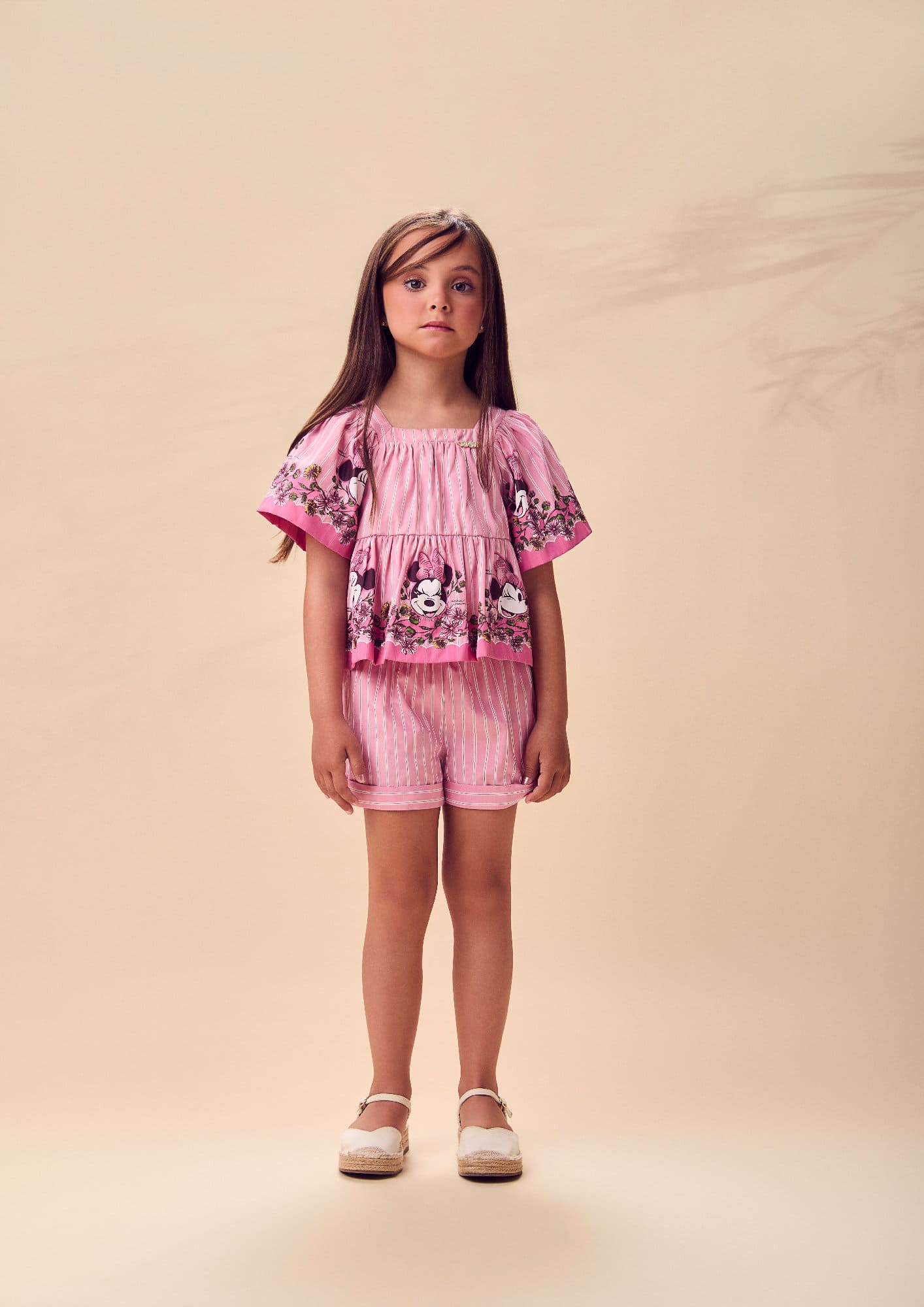 Conjunto Infantil Menina Animê com Shorts e Blusa Listrada Rosa Minnie Florista Disney