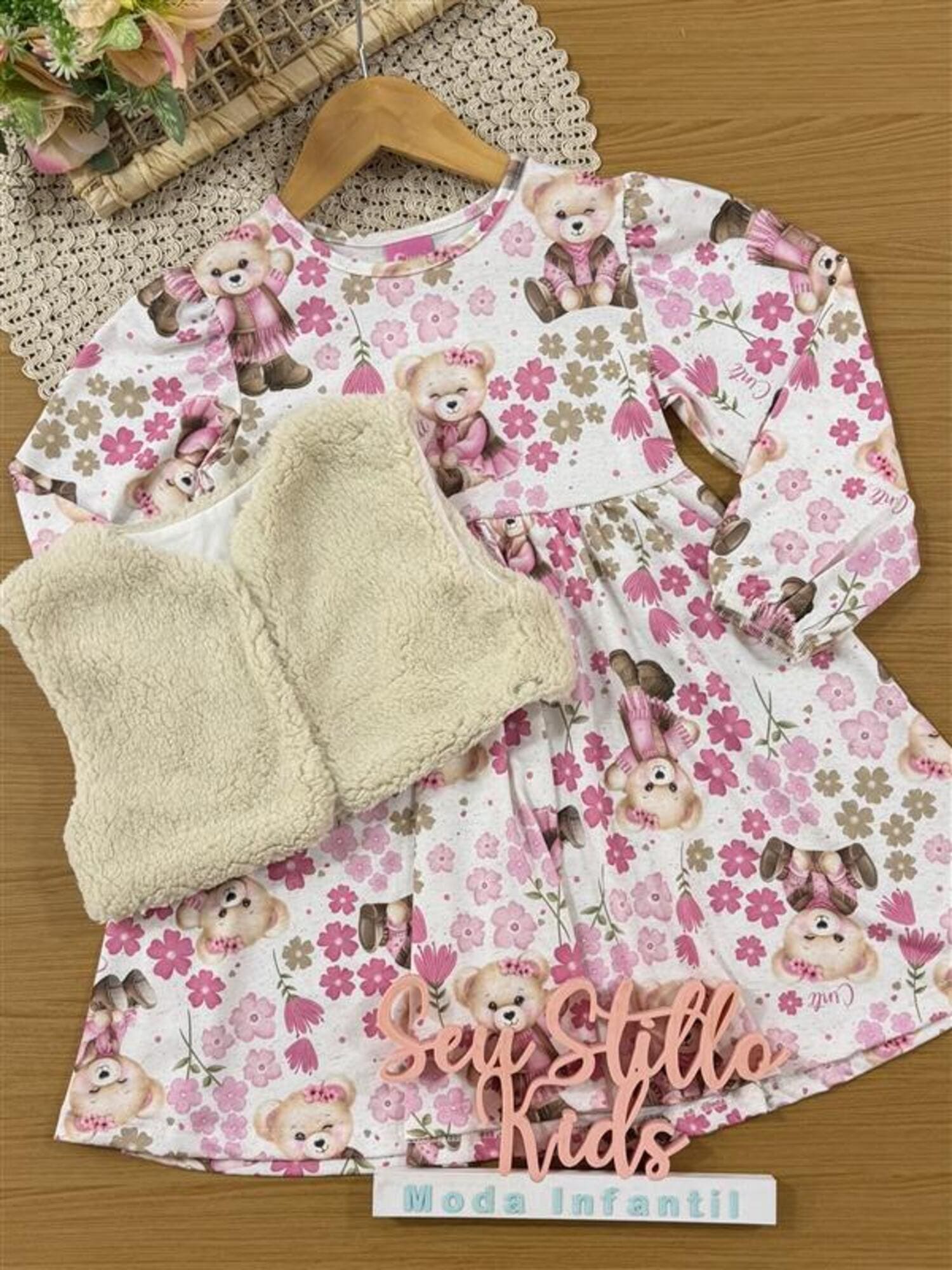 Vestido Infantil Cinti Inverno Off White com Colete Ursinha Floral