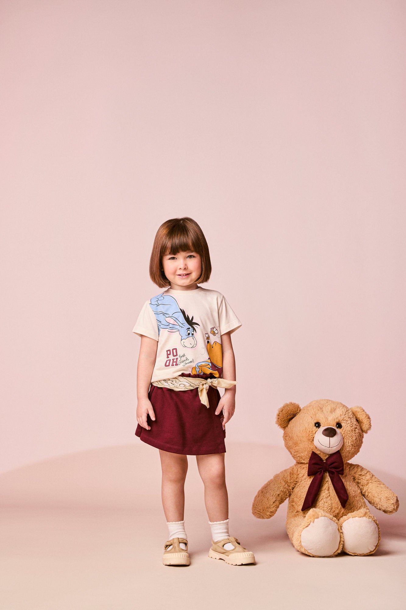 Conjunto Infantil Momi Inverno com Shorts Saia Vinho e Blusa Manga Curta Ursinho Pooh Friends Disney