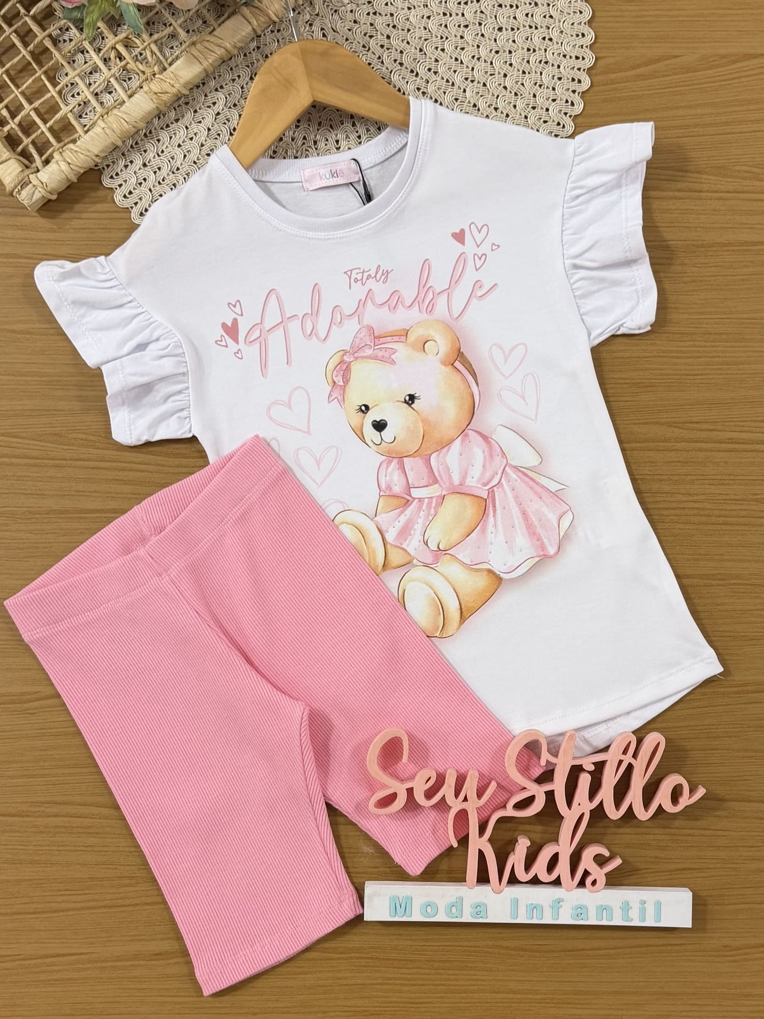 Conjunto Infantil Kukiê com Shorts Rosa e Blusa Ursinha Lacinho