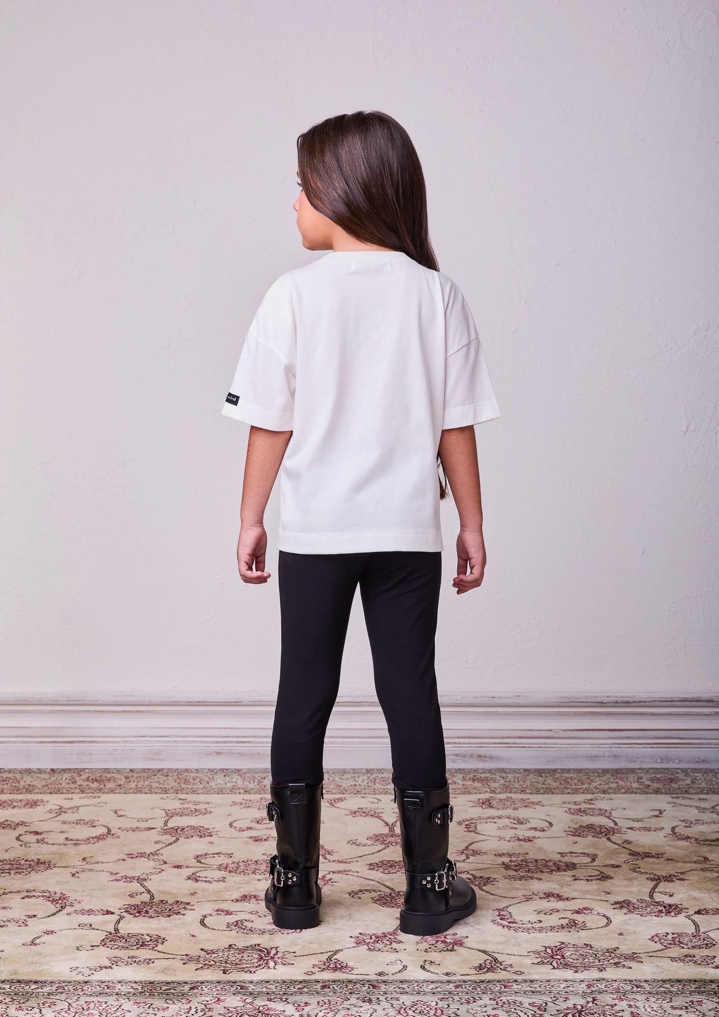Conjunto Infantil Animê Inverno com Calça Preta e Blusa Branca com Laço Minnie Disney
