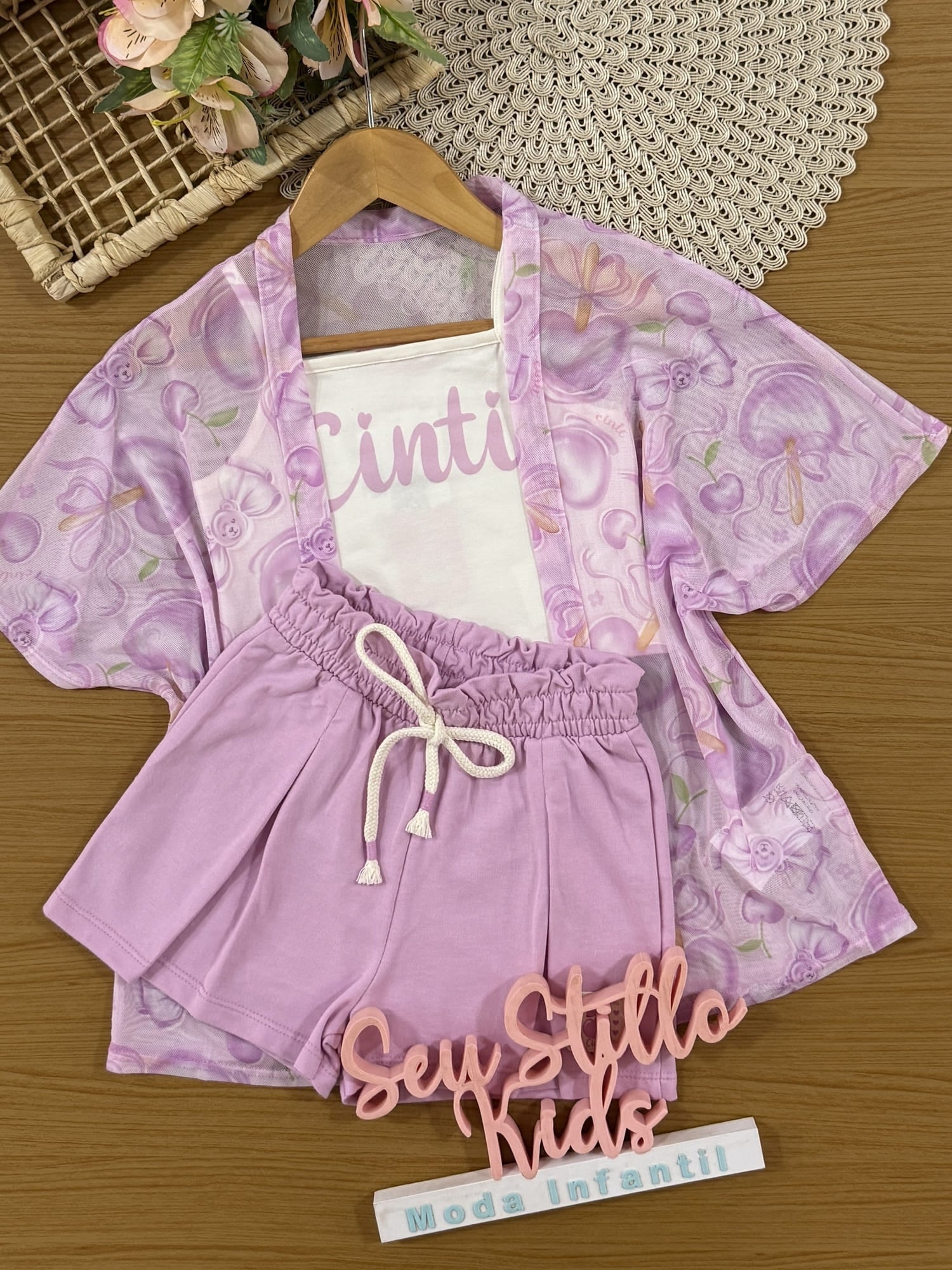 Conjunto Infantil Cinti Verão Shorts Lilás, Blusa e Kimono Docinhos