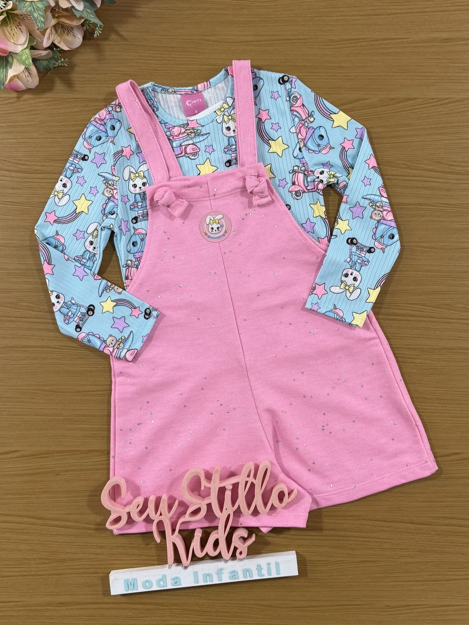 Jardineira Infantil Cinti Inverno Rosa com Blusa Coelhinha