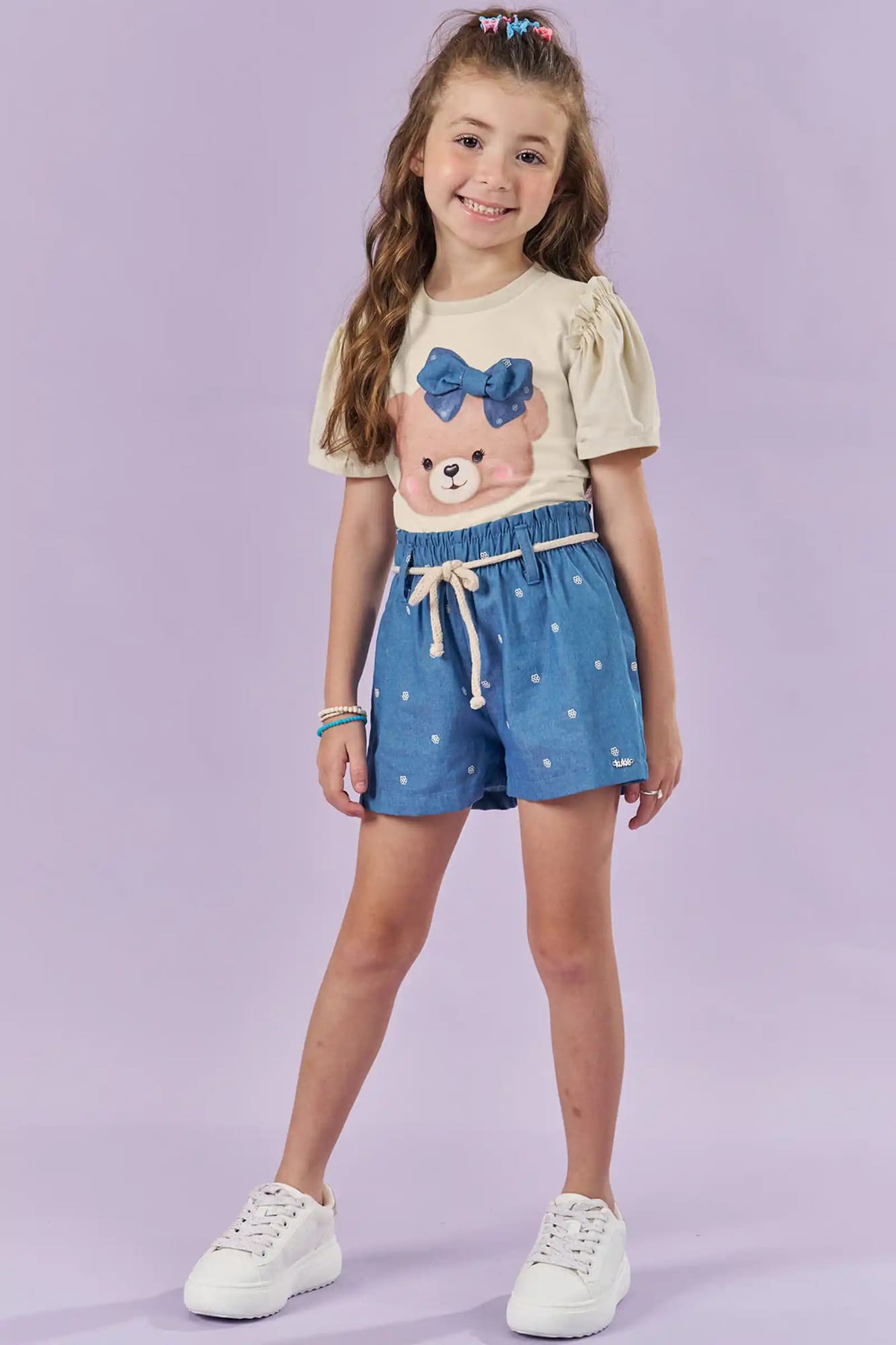 Conjunto Infantil Kukiê Verão com Shorts Jeans e Blusa Bege Ursinha