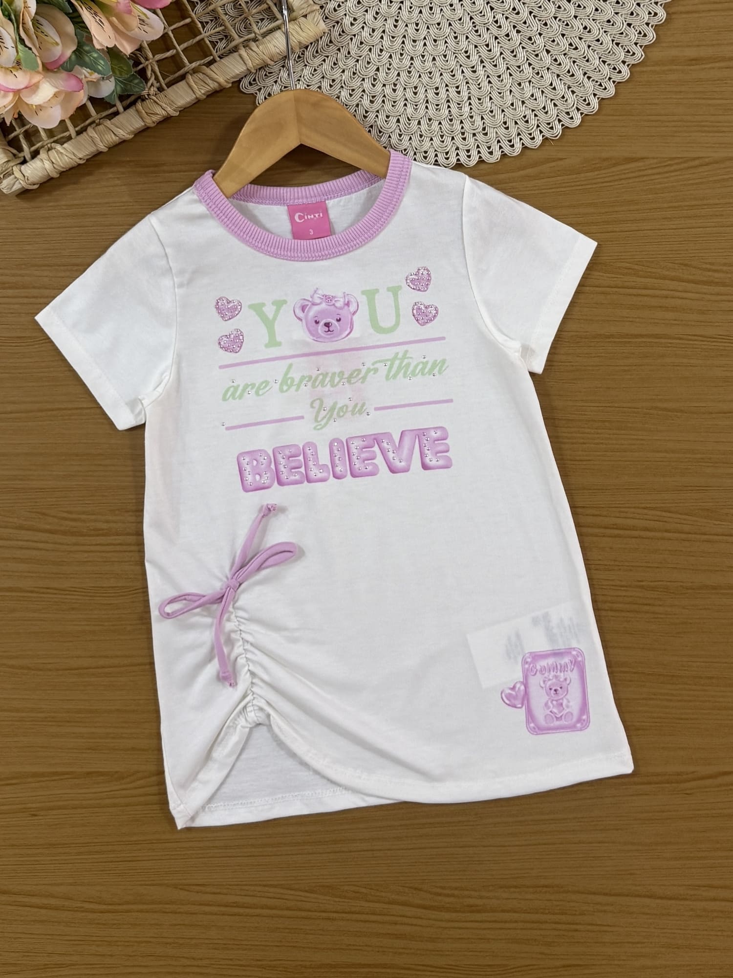 Conjunto Infantil Cinti Verão com Shorts Ciclista Rosa e Blusa Branca Ursinha Believe
