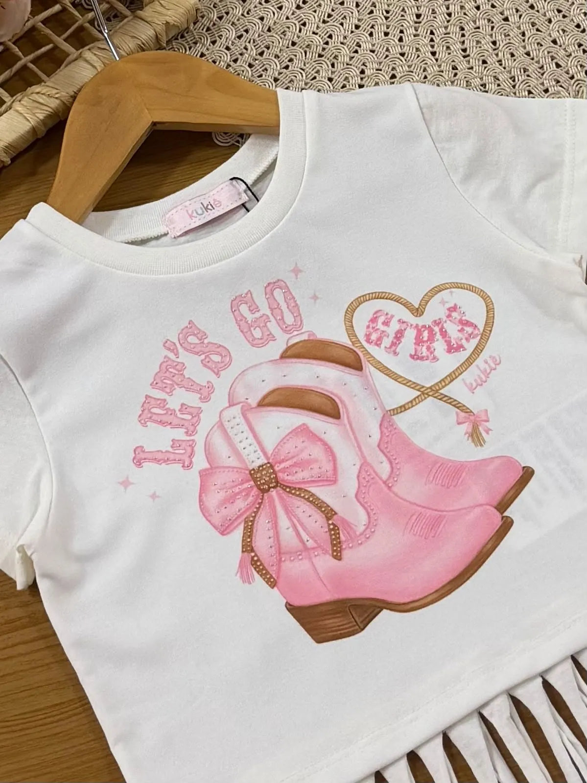 Blusa Infantil Menina Kukiê Branca Let's Go Girls com Franjinha