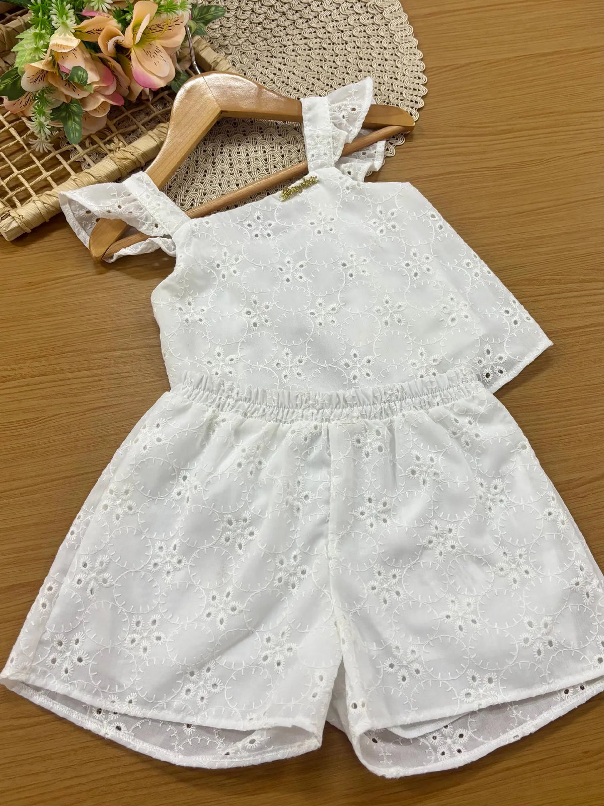 Conjunto Infantil Menina Bimbi Shorts e Blusa Branca em Laise