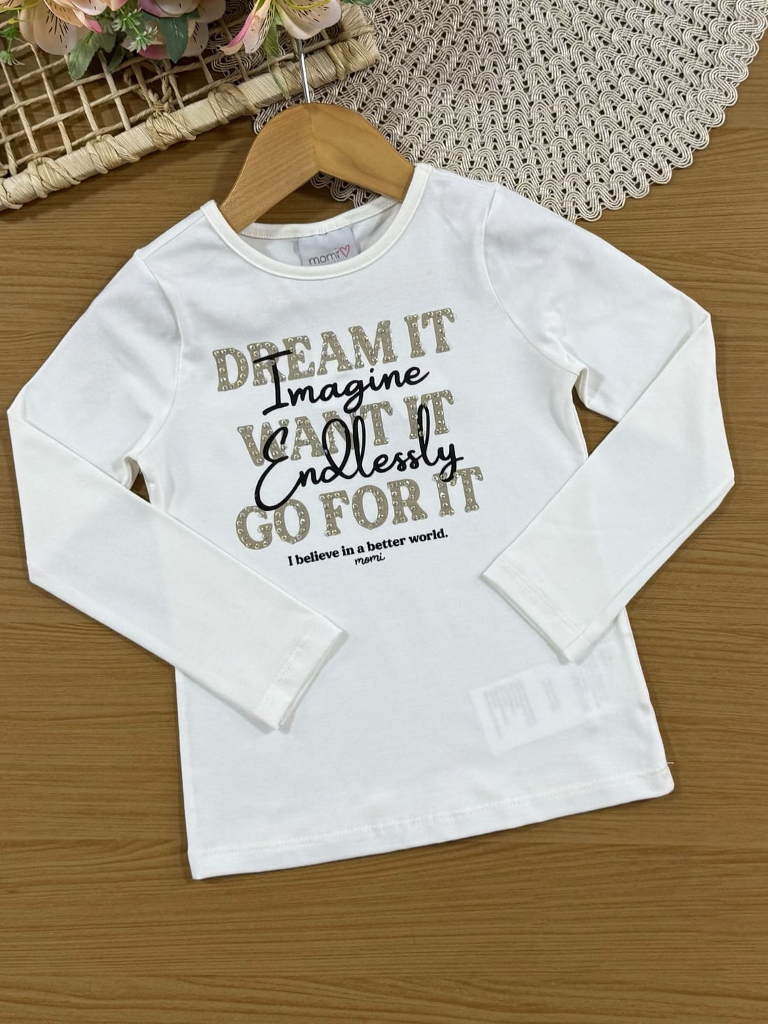 Conjunto Infantil Momi Inverno com Shorts Saia Bege e Blusa Manga Longa Branca Dream