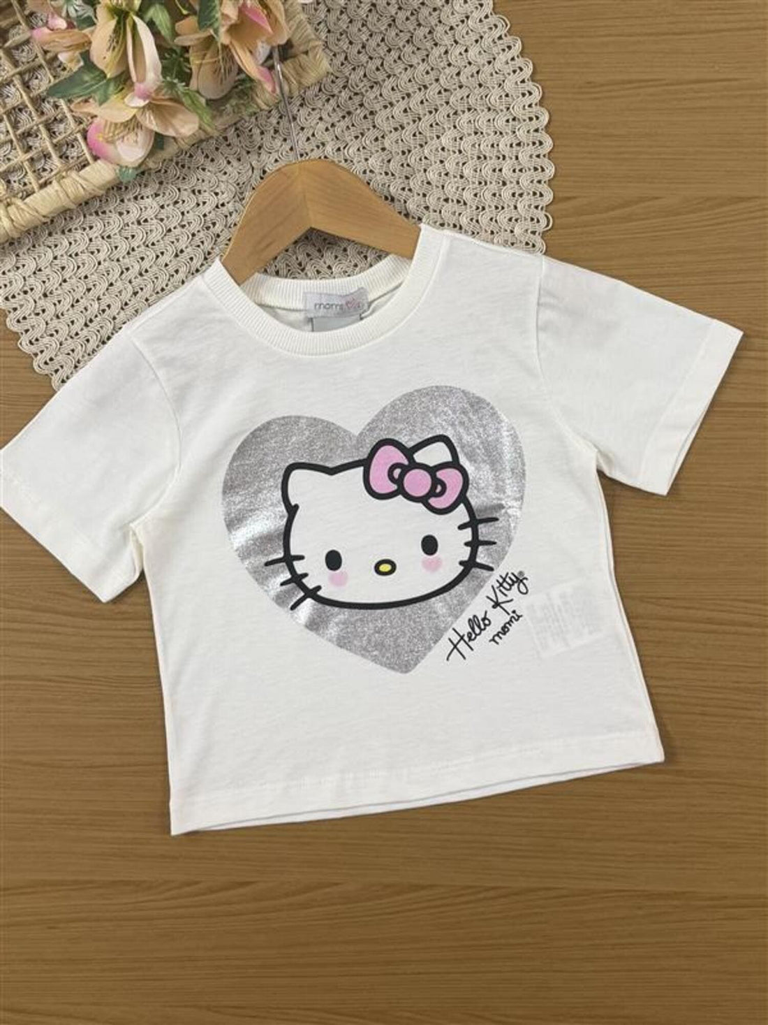 Conjunto Infantil Momi Inverno, Saia com Paete Cinza e Blusa Manga Curta Hello Kitty