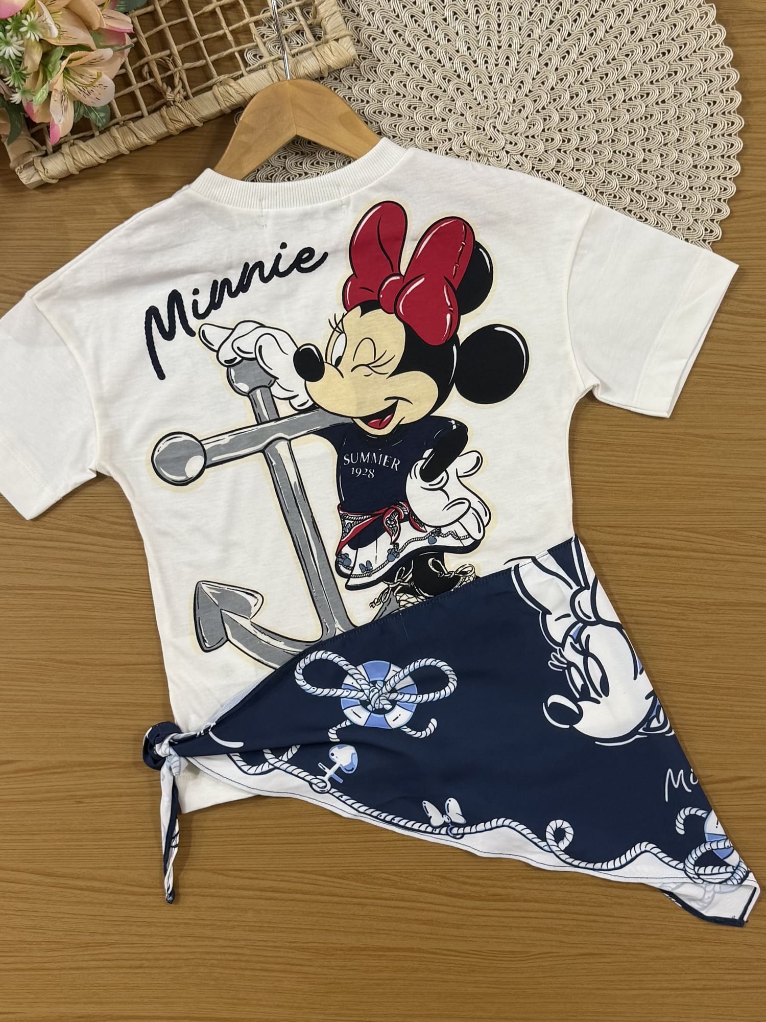 Conjunto Infantil Animê Verão, Calça e Blusa Branca com Lenço Minnie Mouse Disney