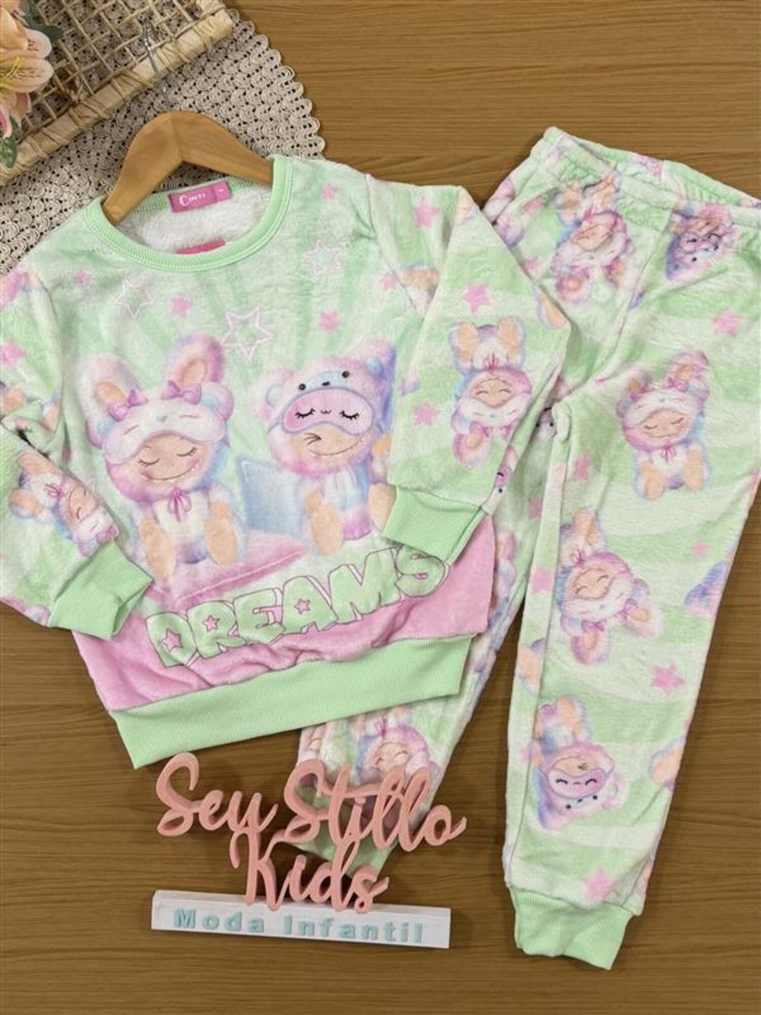 Pijama Infantil Cinti Inverno Verde Labubu Dreams