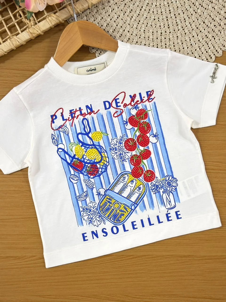 Conjunto Infantil Menina Animê com Shorts Saia Azul e Blusa Frutinhas