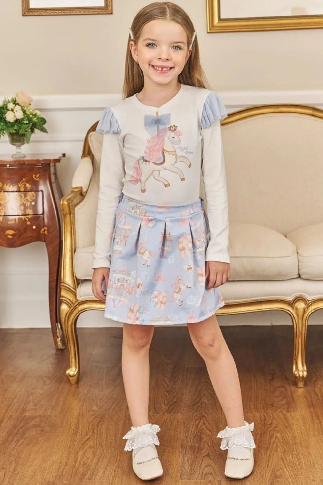Conjunto Infantil Kukiê Inverno com Saia Azul e Blusa Manga Longa Branca Cavalinho