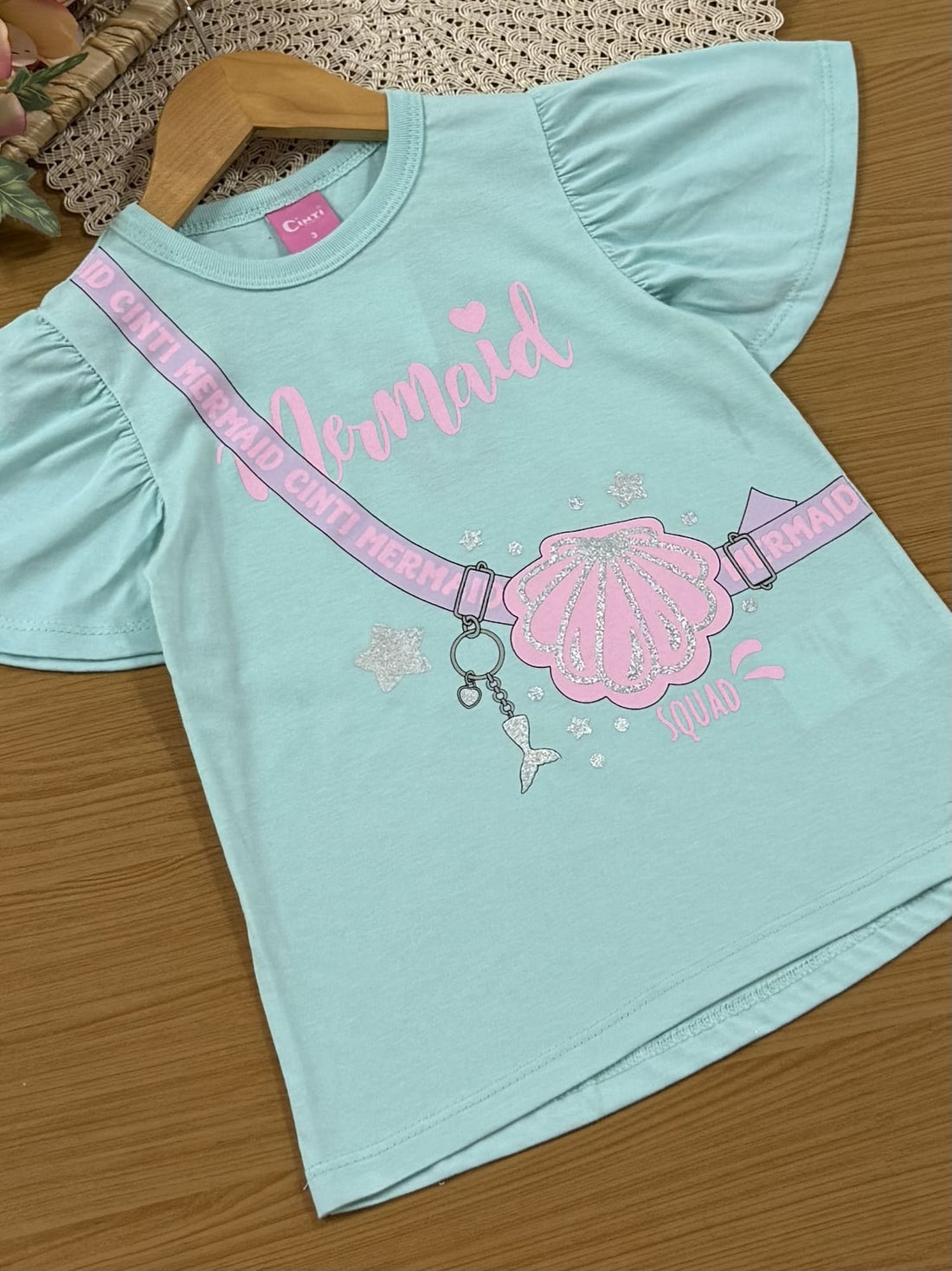 Conjunto Infantil Cinti Verão com Shorts Ciclista e Blusa Azul Conchinha